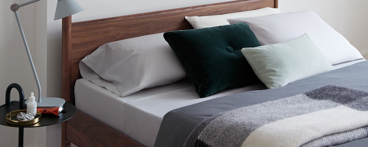 Cove Canopy Bed