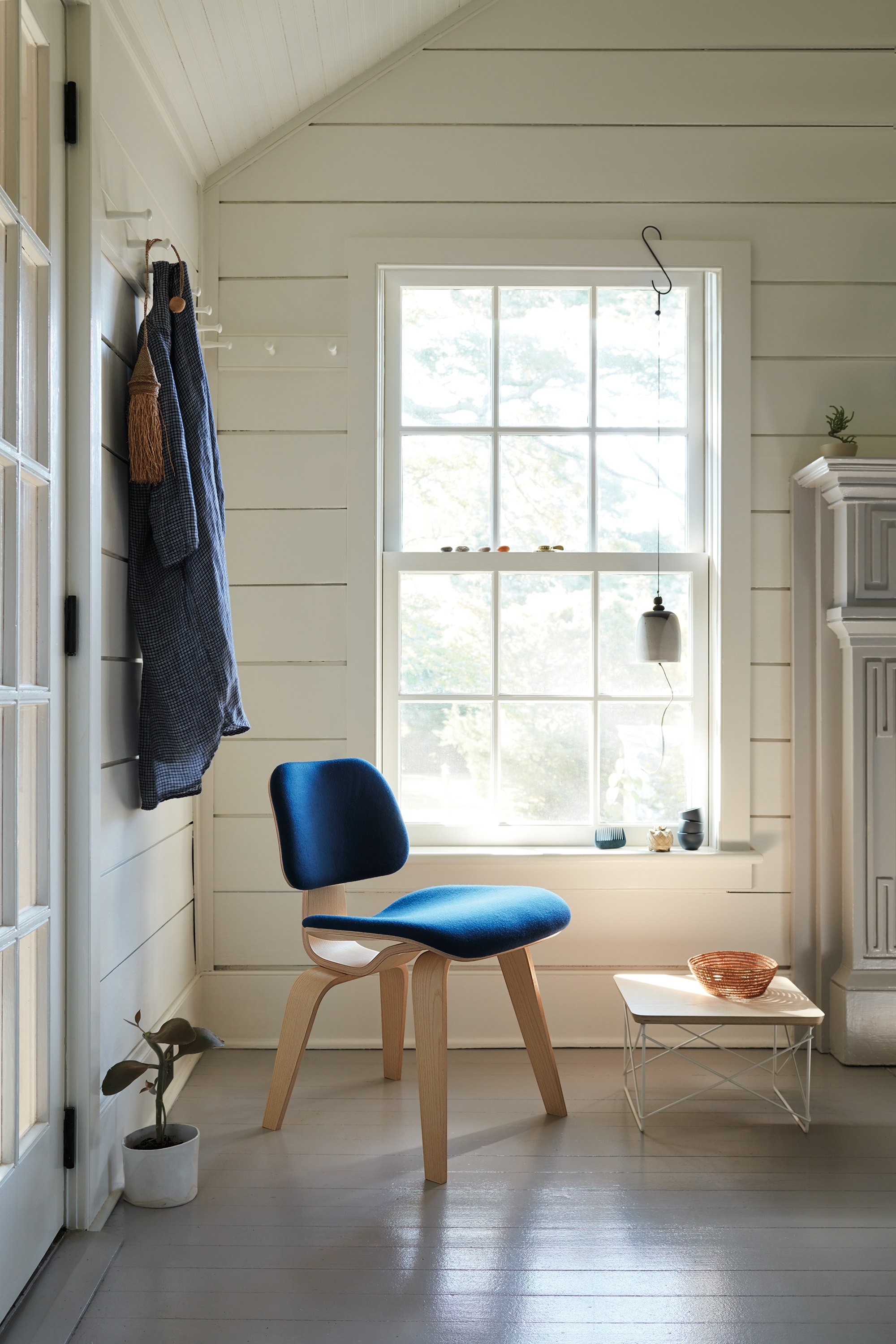 Eames Molded Plywood Dining Chair Wood Base (DCW)