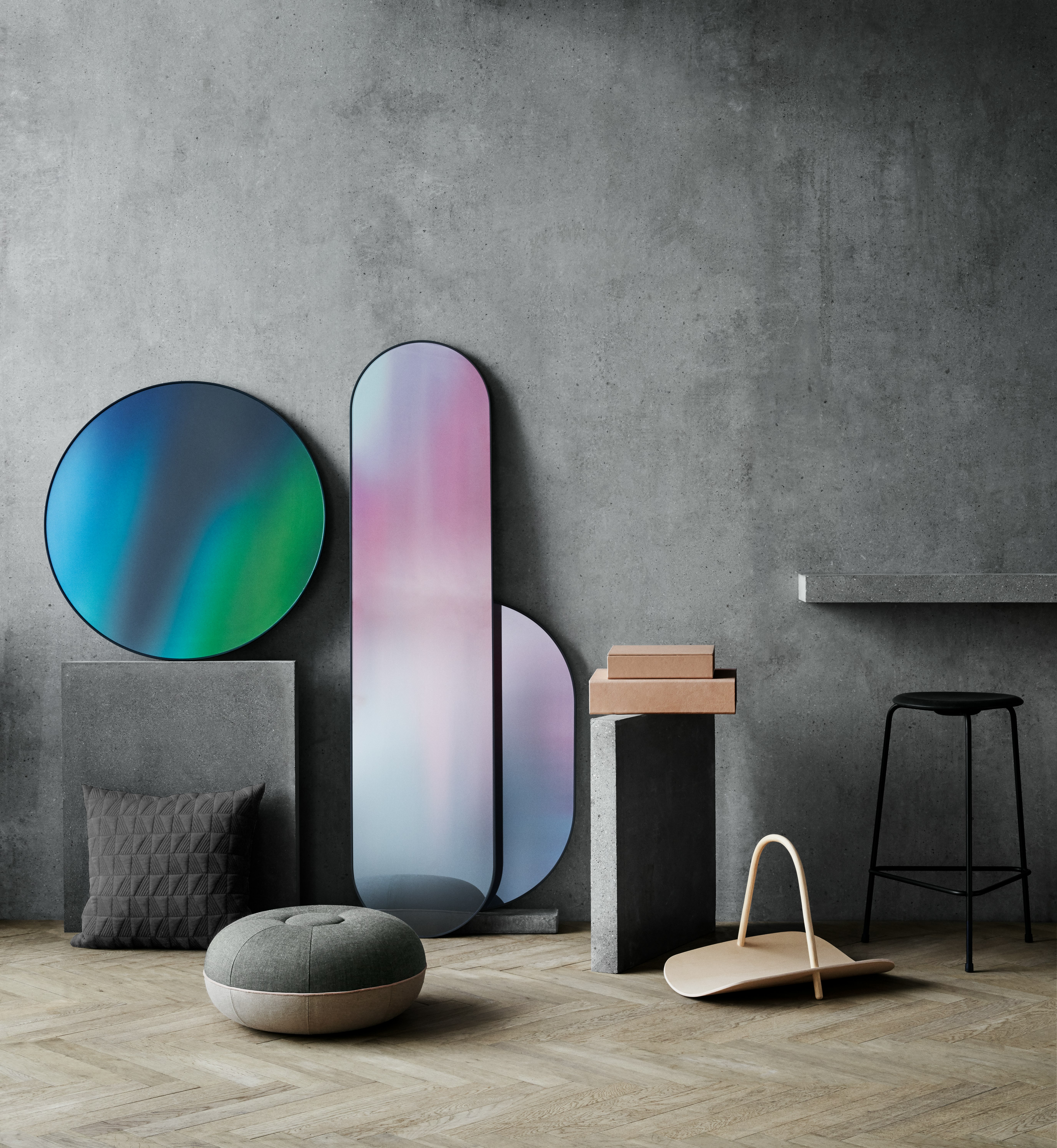Studio Roso Mirror