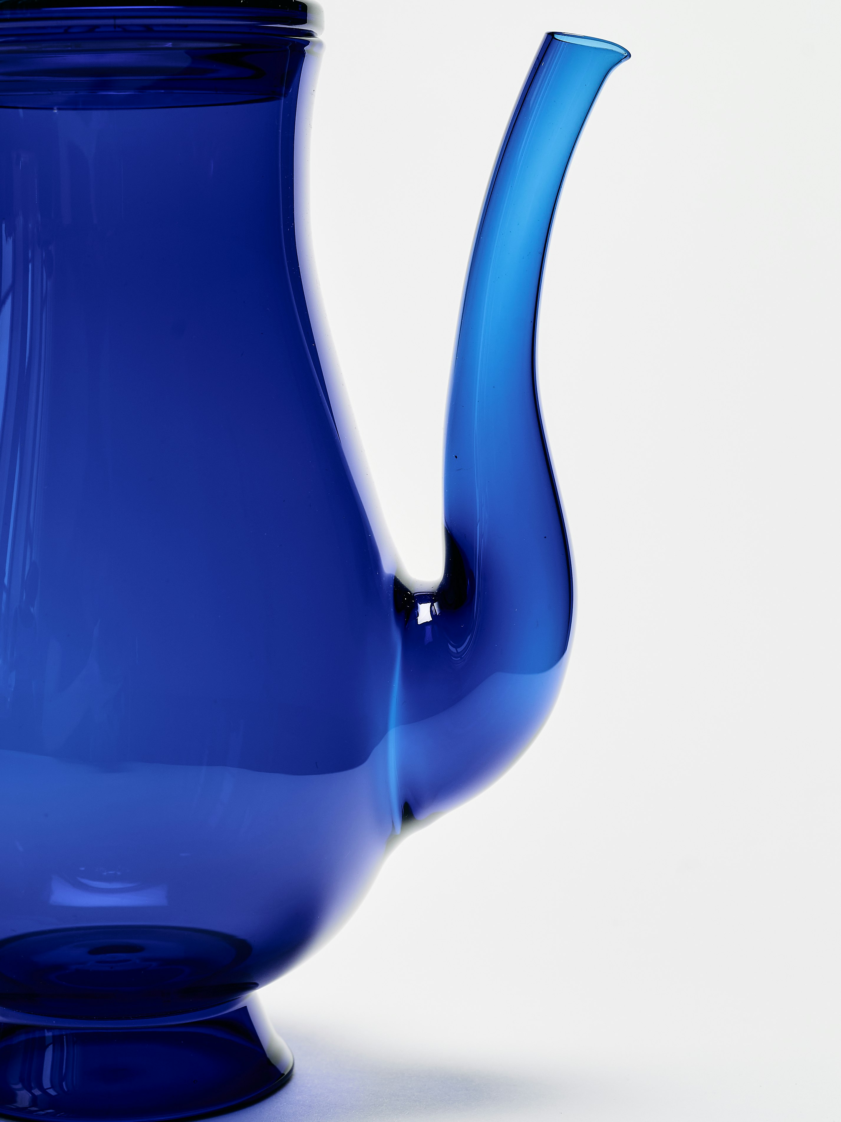 A detailed look at Bell Pot in Blue Clear.