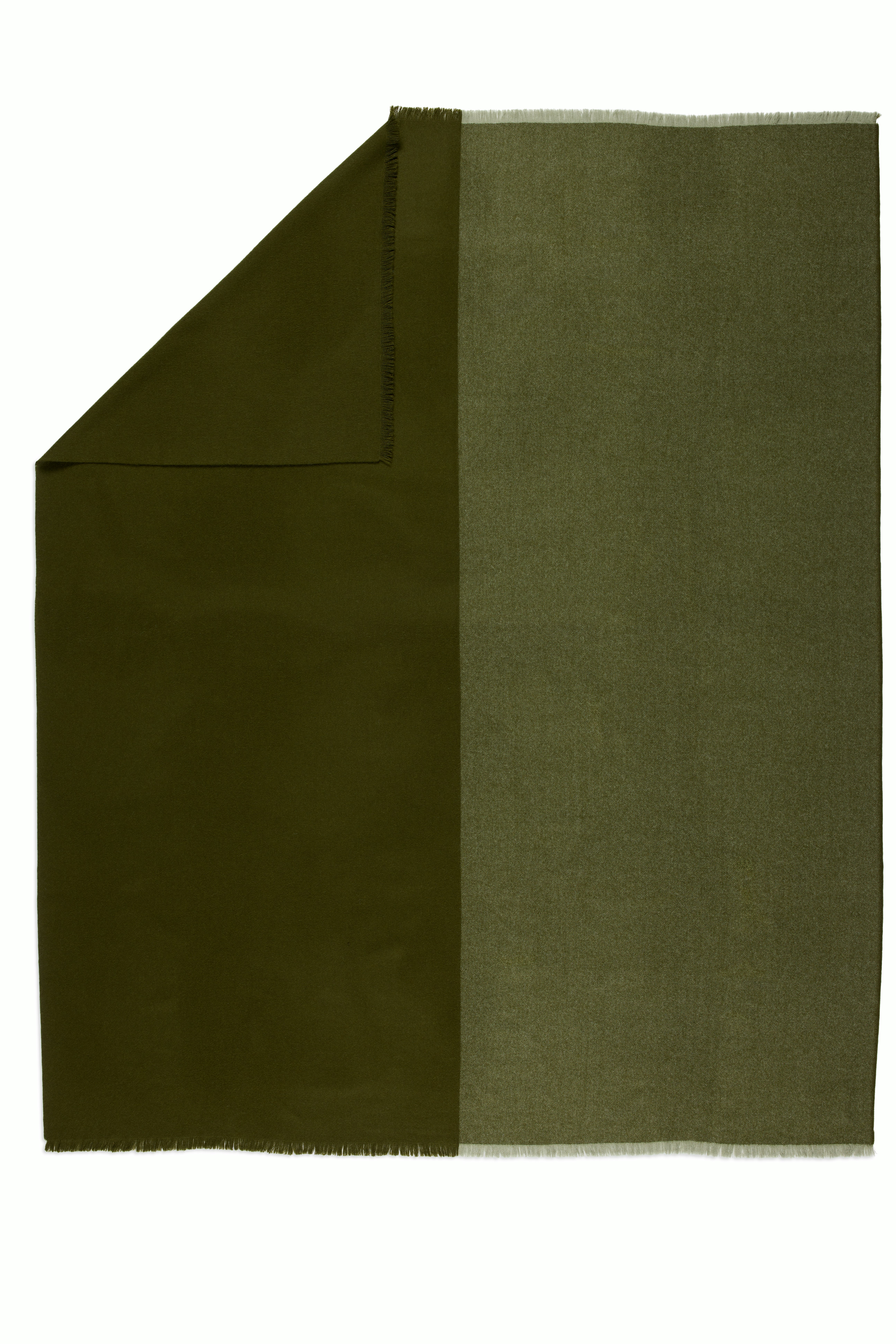 A Rift Throw in Moss Viewed from the front.