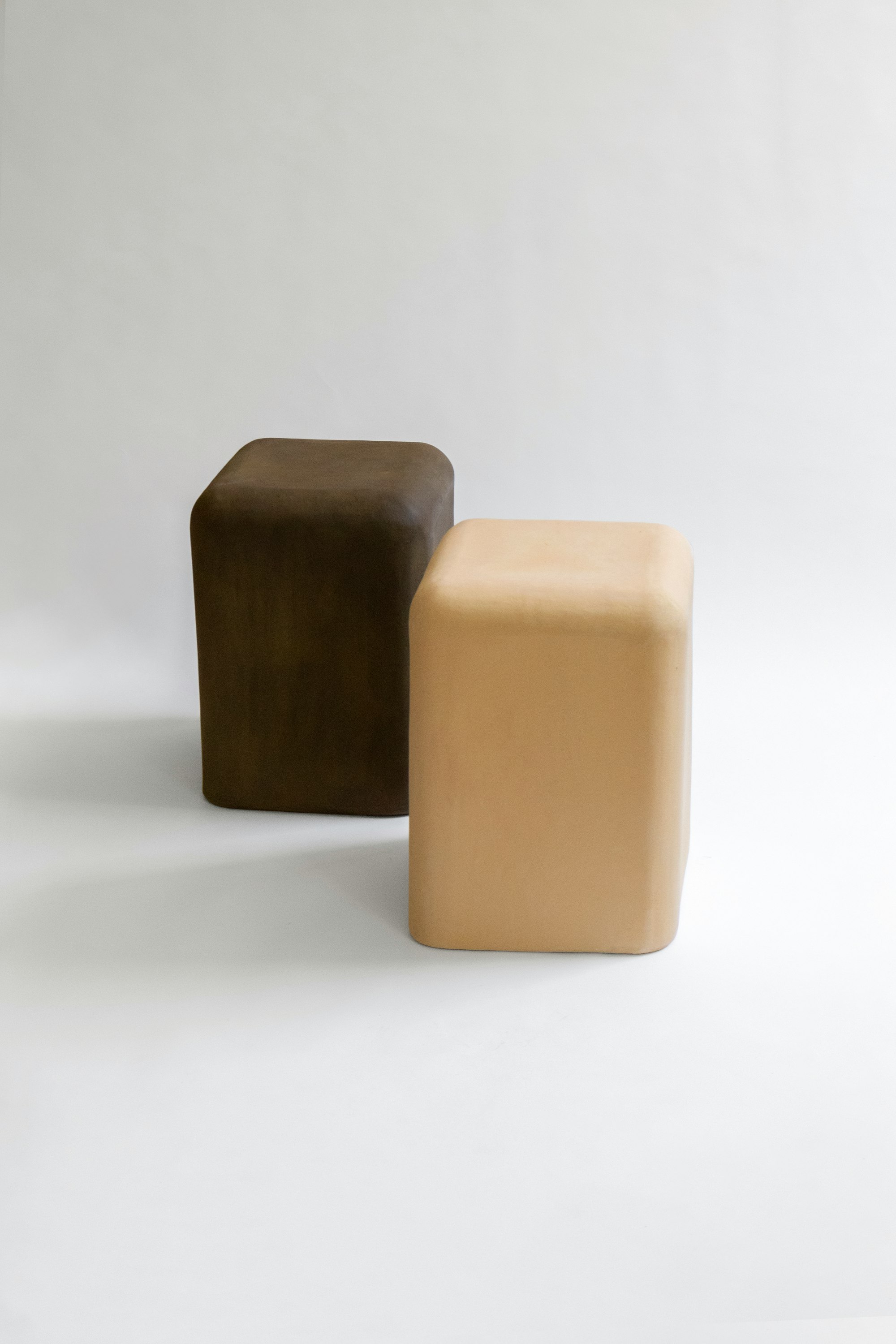 Flan Side Table - Pasta Gr&eacute;s Chamotada,Bronzed