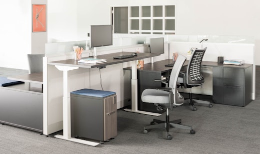 Knoll Tone height-adjustable table with fully-painted white base 