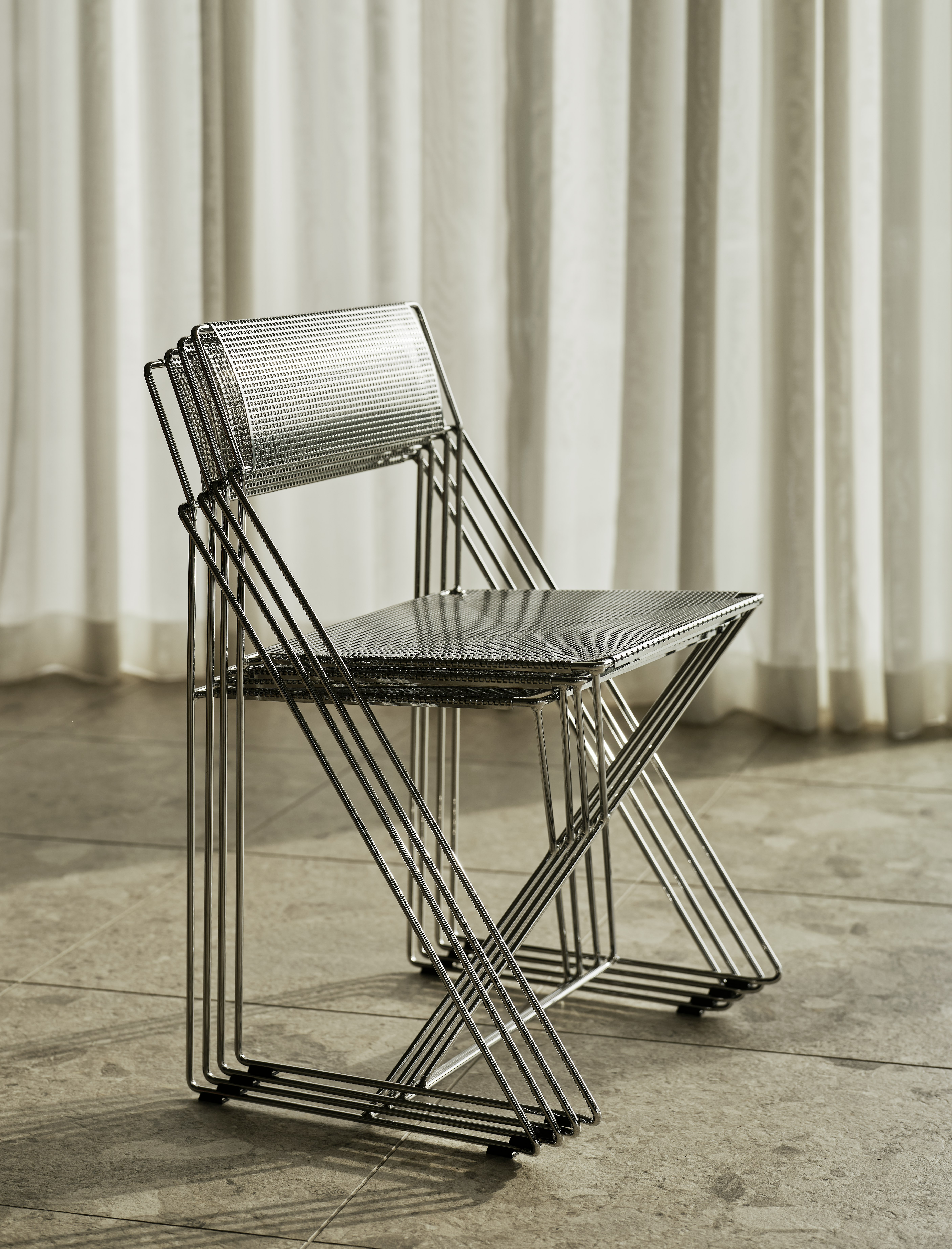 X Line Chair