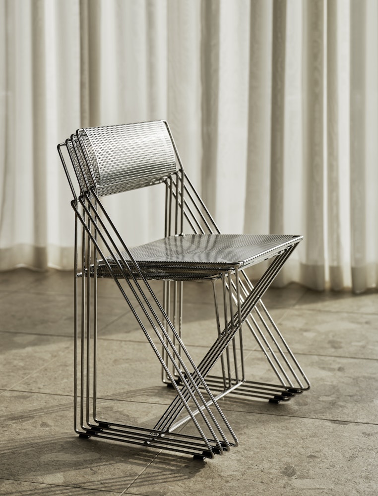 X Line Chair