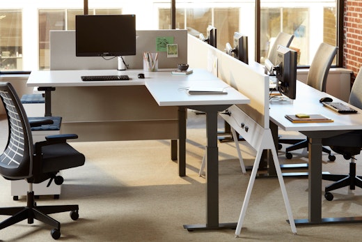 adaptable ergonomic height adjustable focused individual open plan workspace power electric solutions
