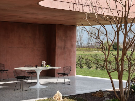 Saarinen Outdoor Dining Table Bertoia Side Chair