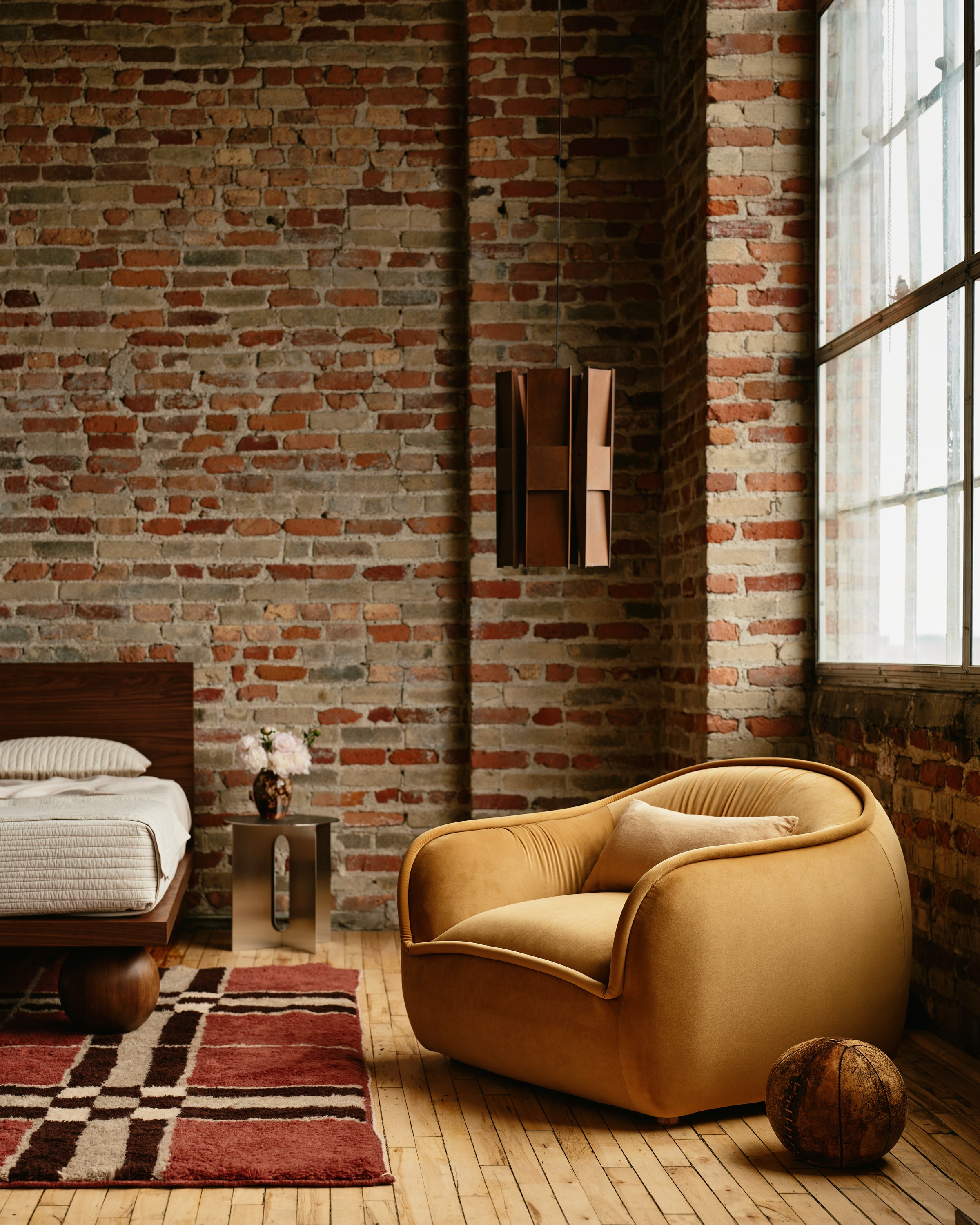 Androgyne Side Table