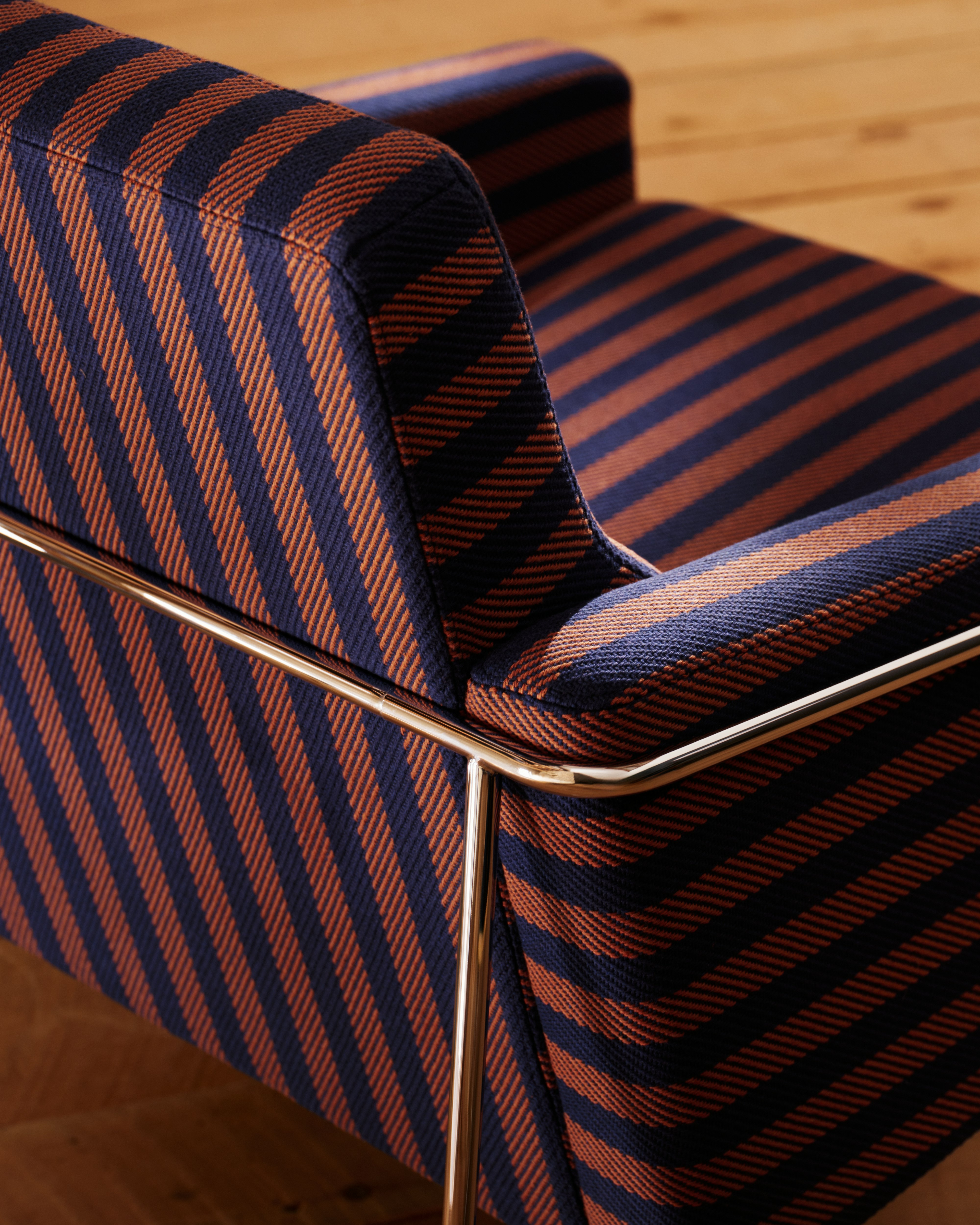 Series 3300 Armchair