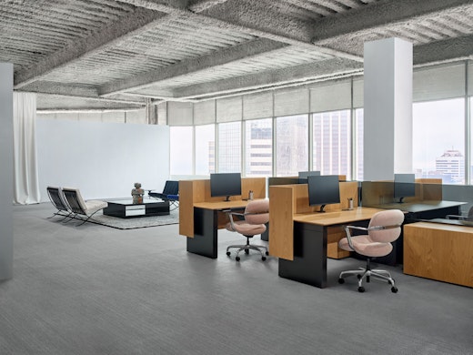 Dividends Skyline System Height-Adjustable Table Screens Morrison Hannah Chair