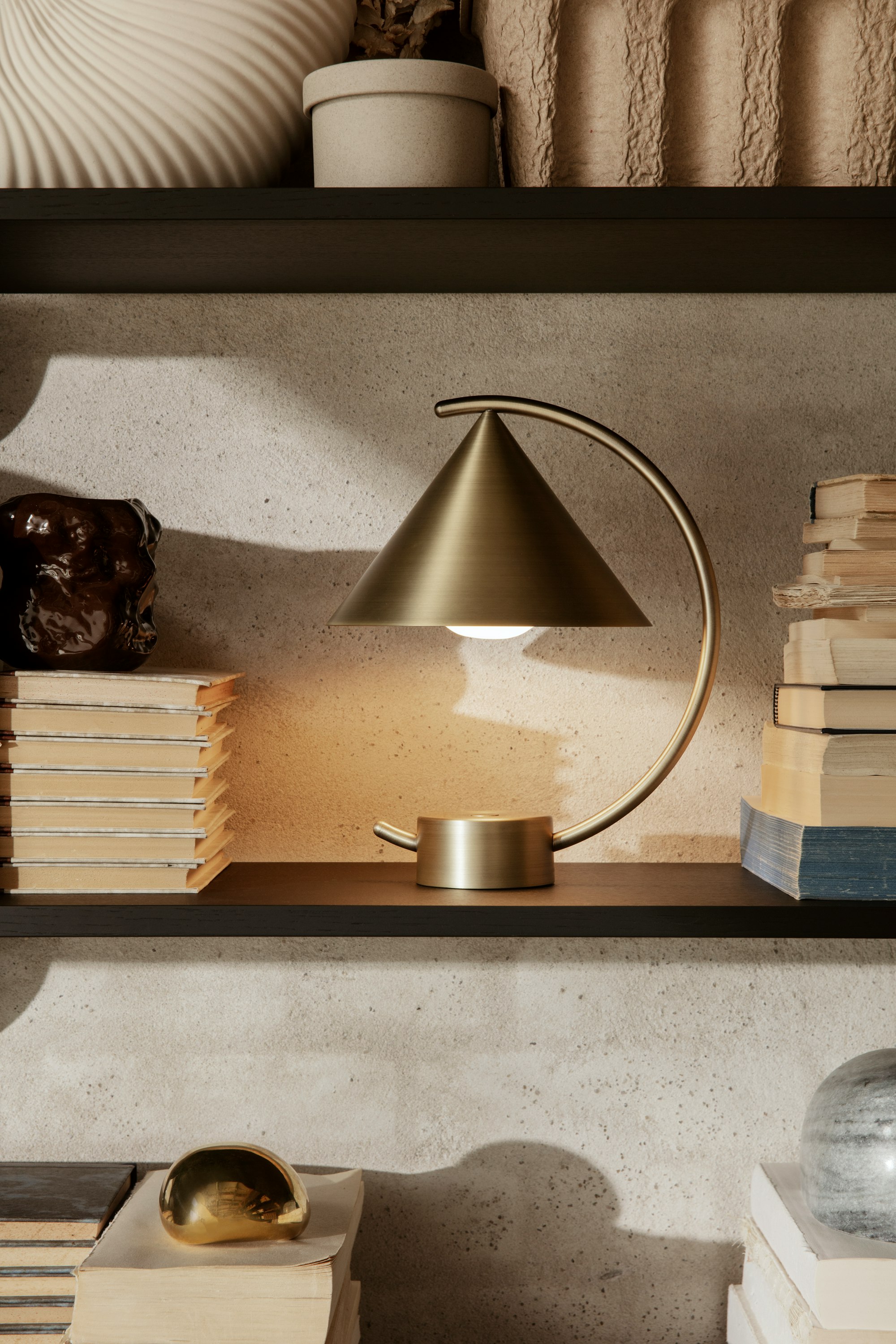 Meridian Portable Lamp