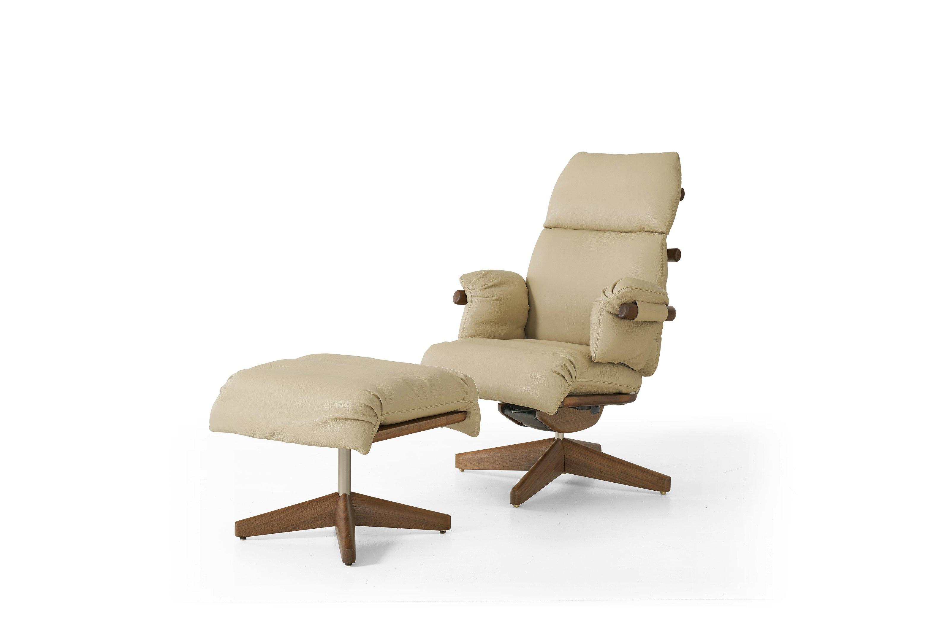 Ramus Lounge Chair & Ottoman