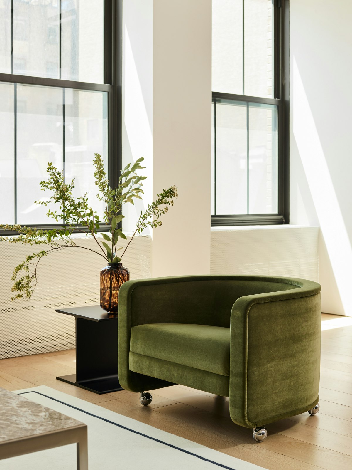 U Series Chair on casters in a contract lobby setting.