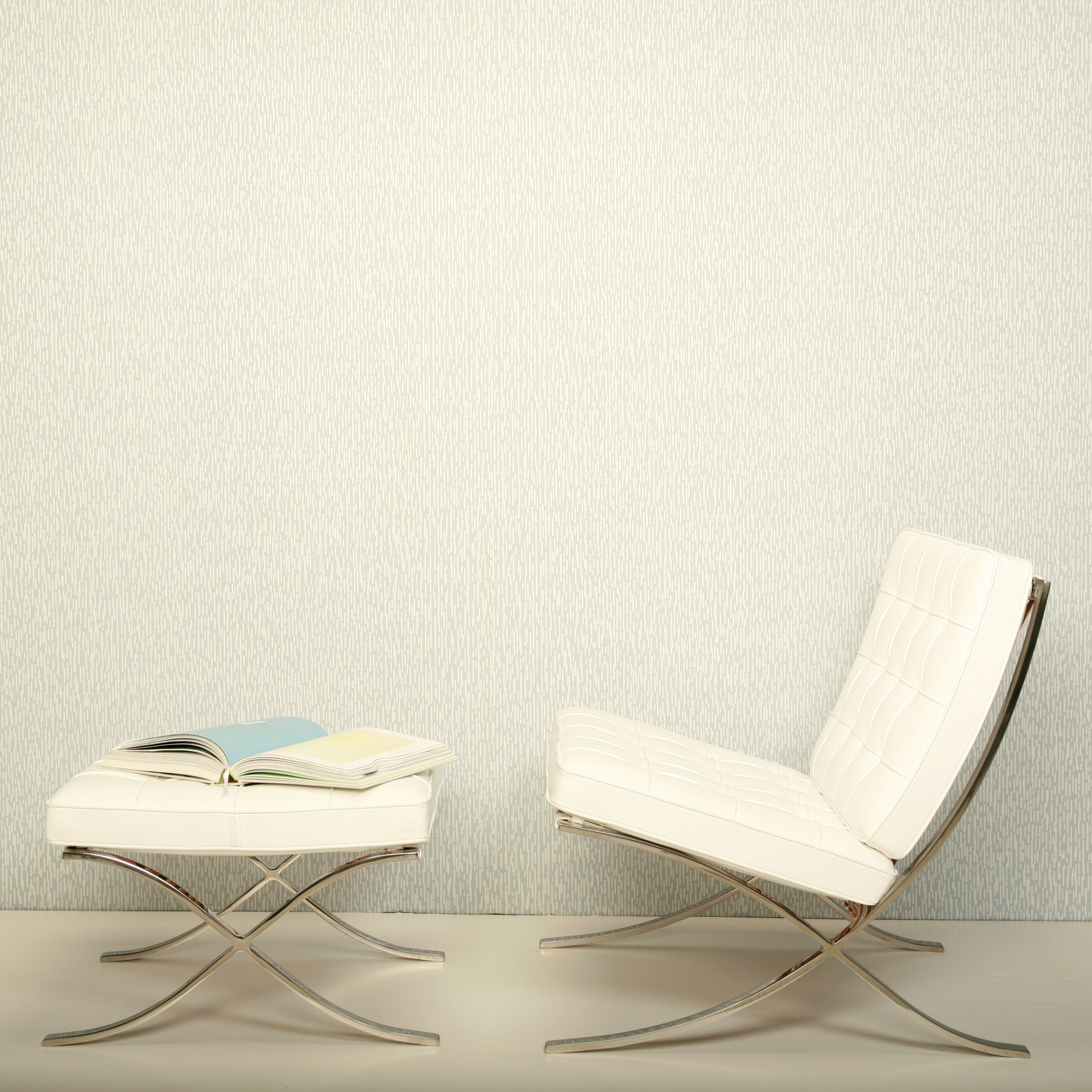 Barcelona&reg; Stool