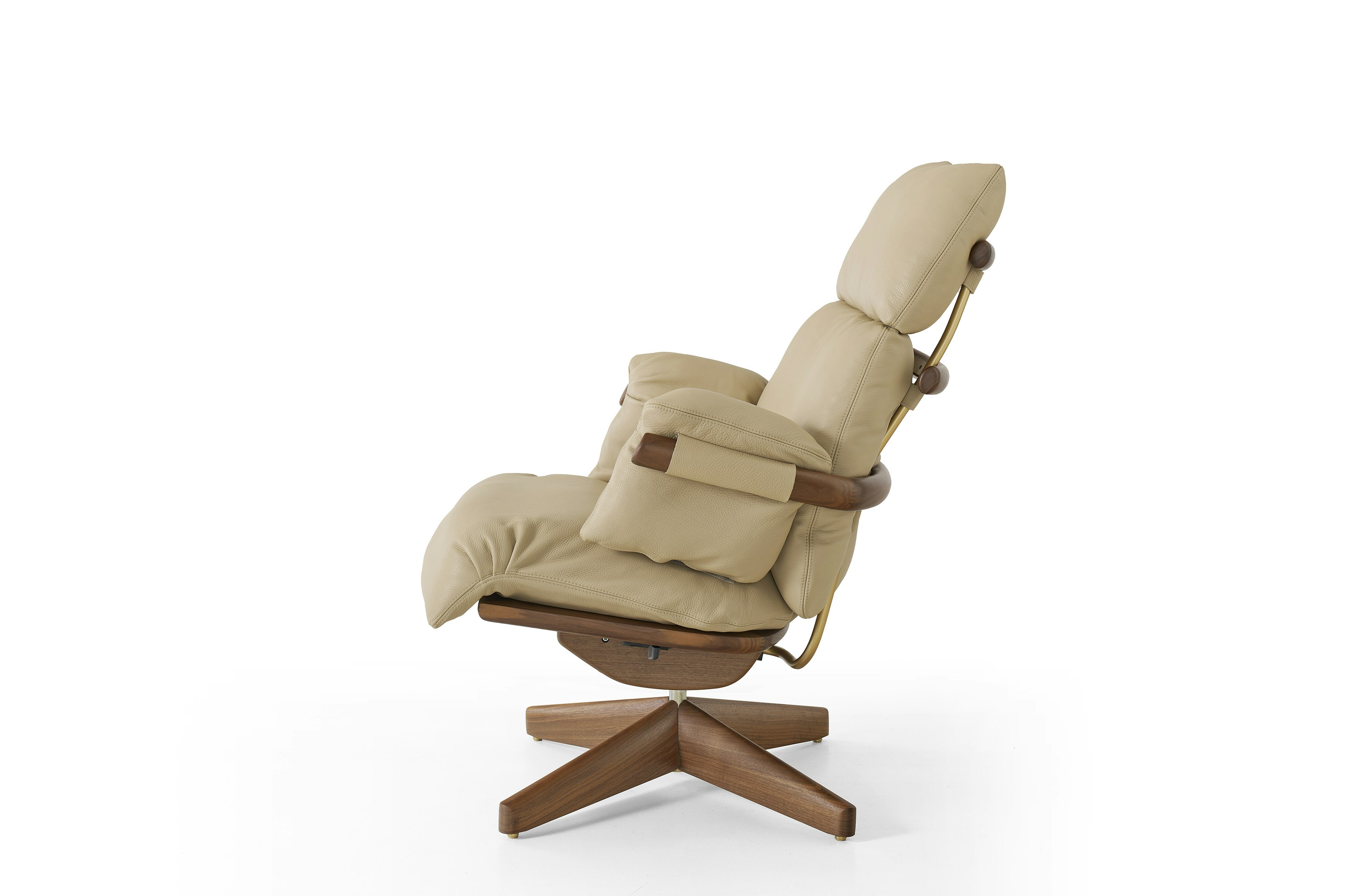 Ramus Lounge Chair & Ottoman
