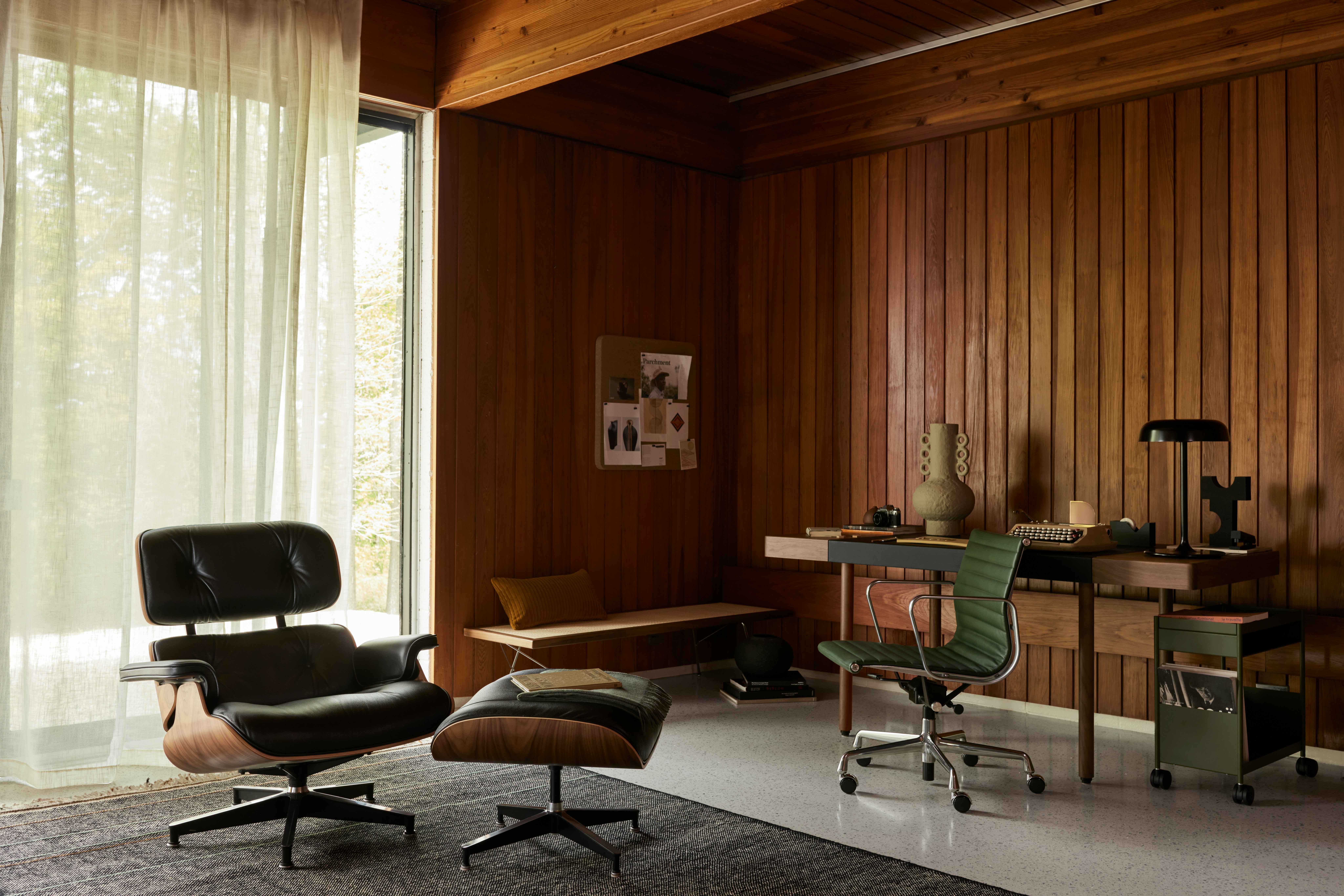 Eames Aluminum Group Chair