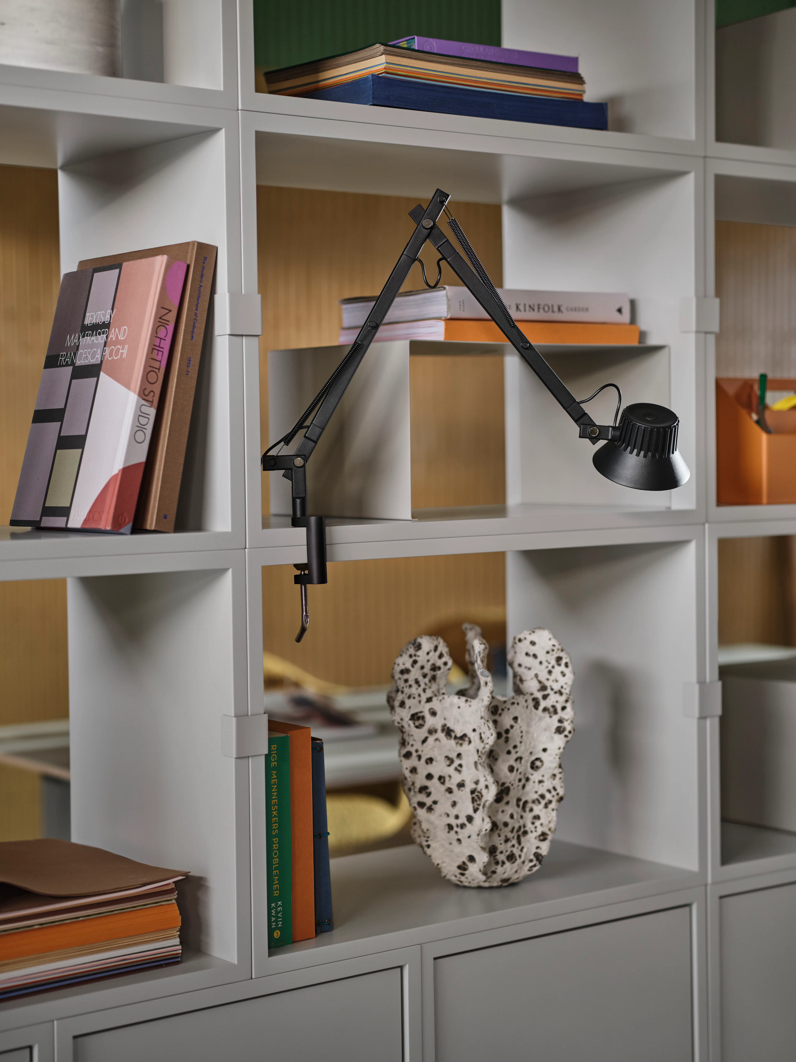 Dedicate Table Lamp