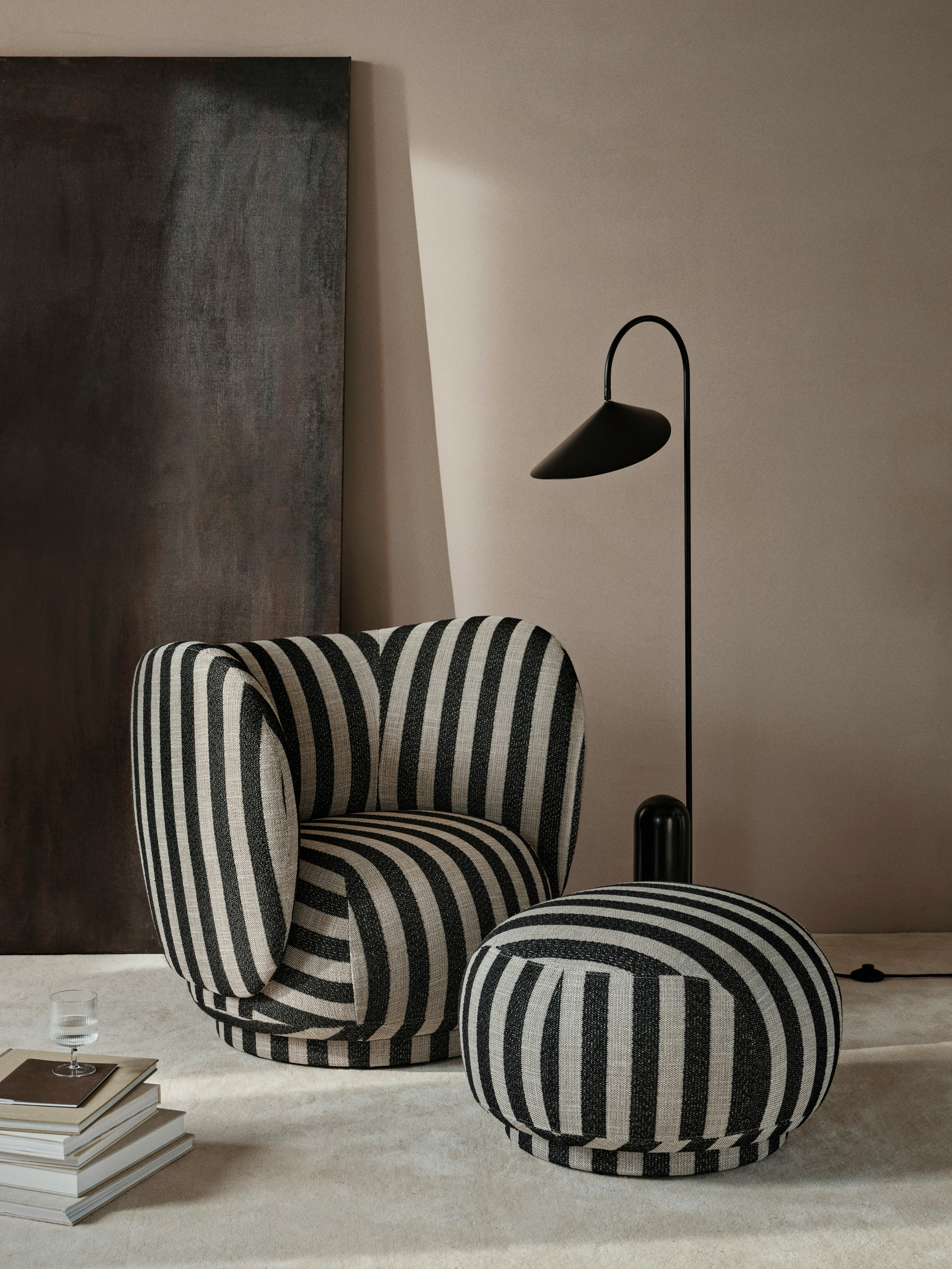 Arum Floor Lamp