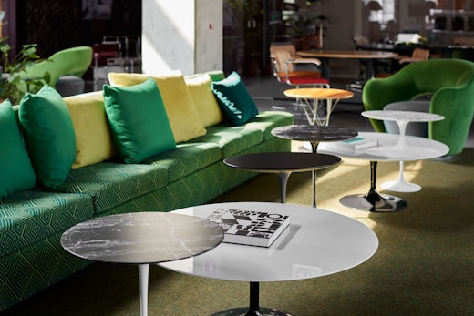 florence knoll sofa saarinen side table knoll at fulton market lounge Design Days 2021