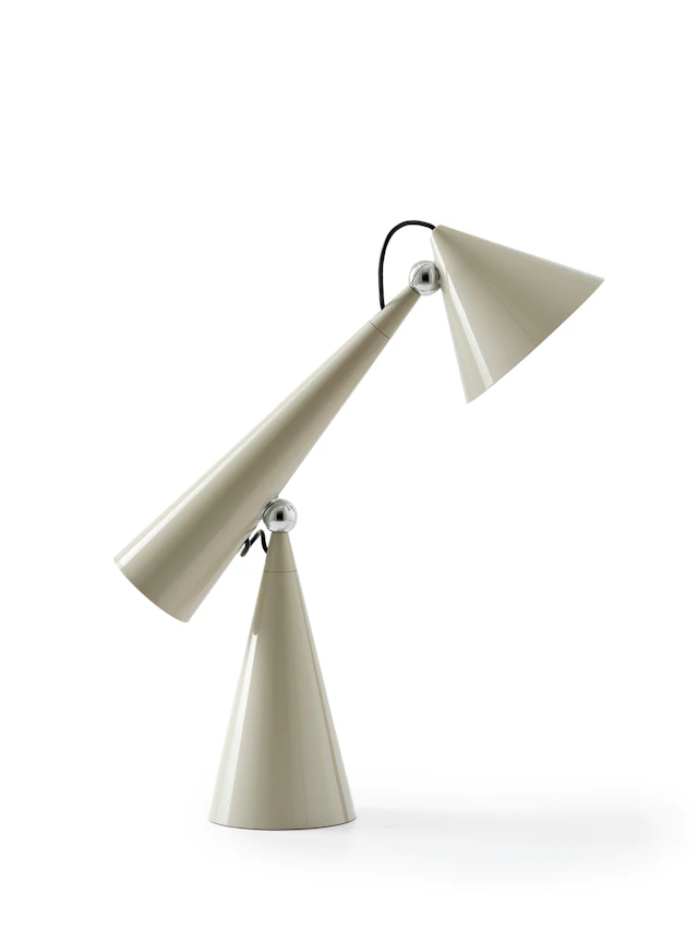 Pose Task Light