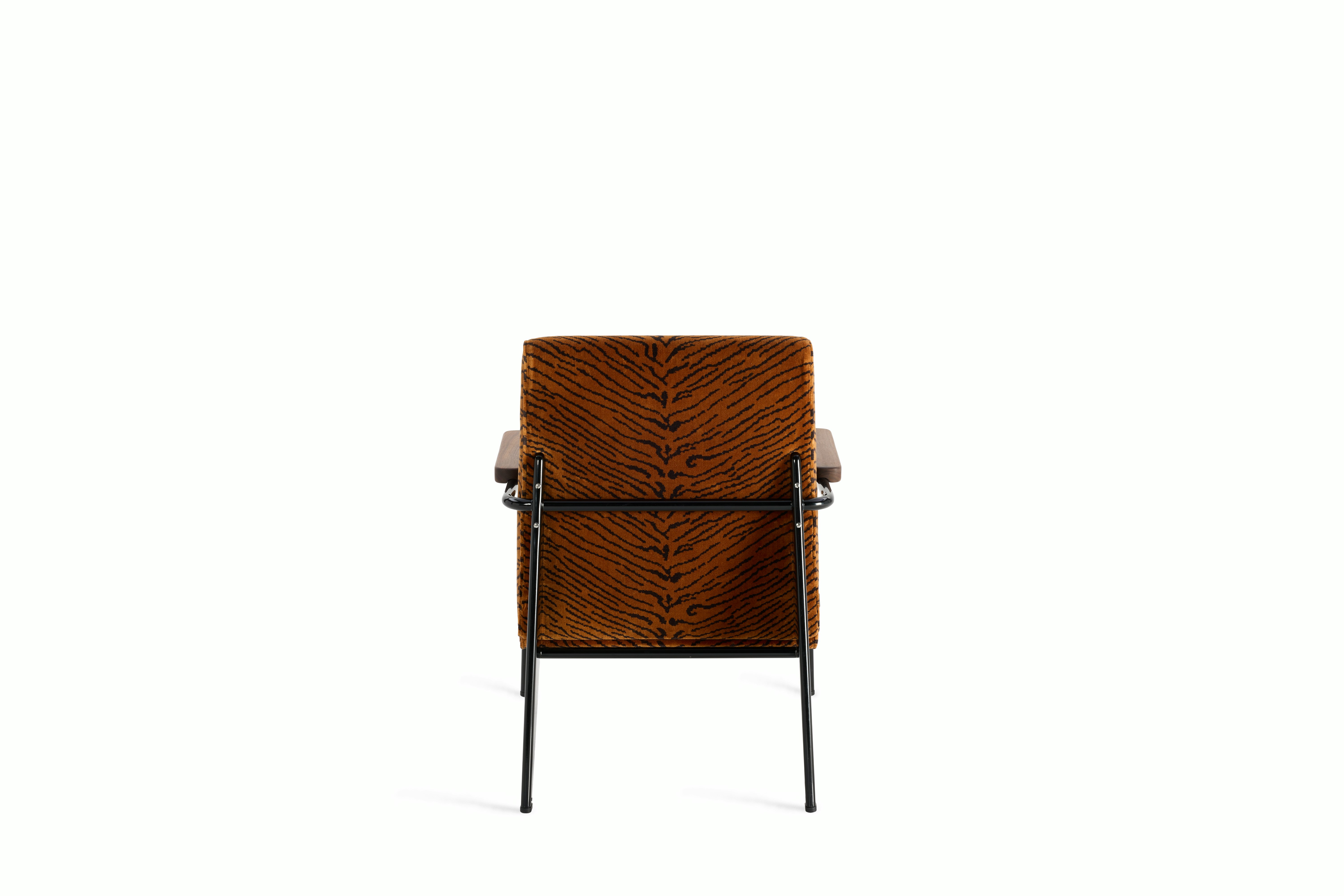Fauteuil De Salon - Dedar, Le Tigre, Deep Black, Walnut, Hard Glides