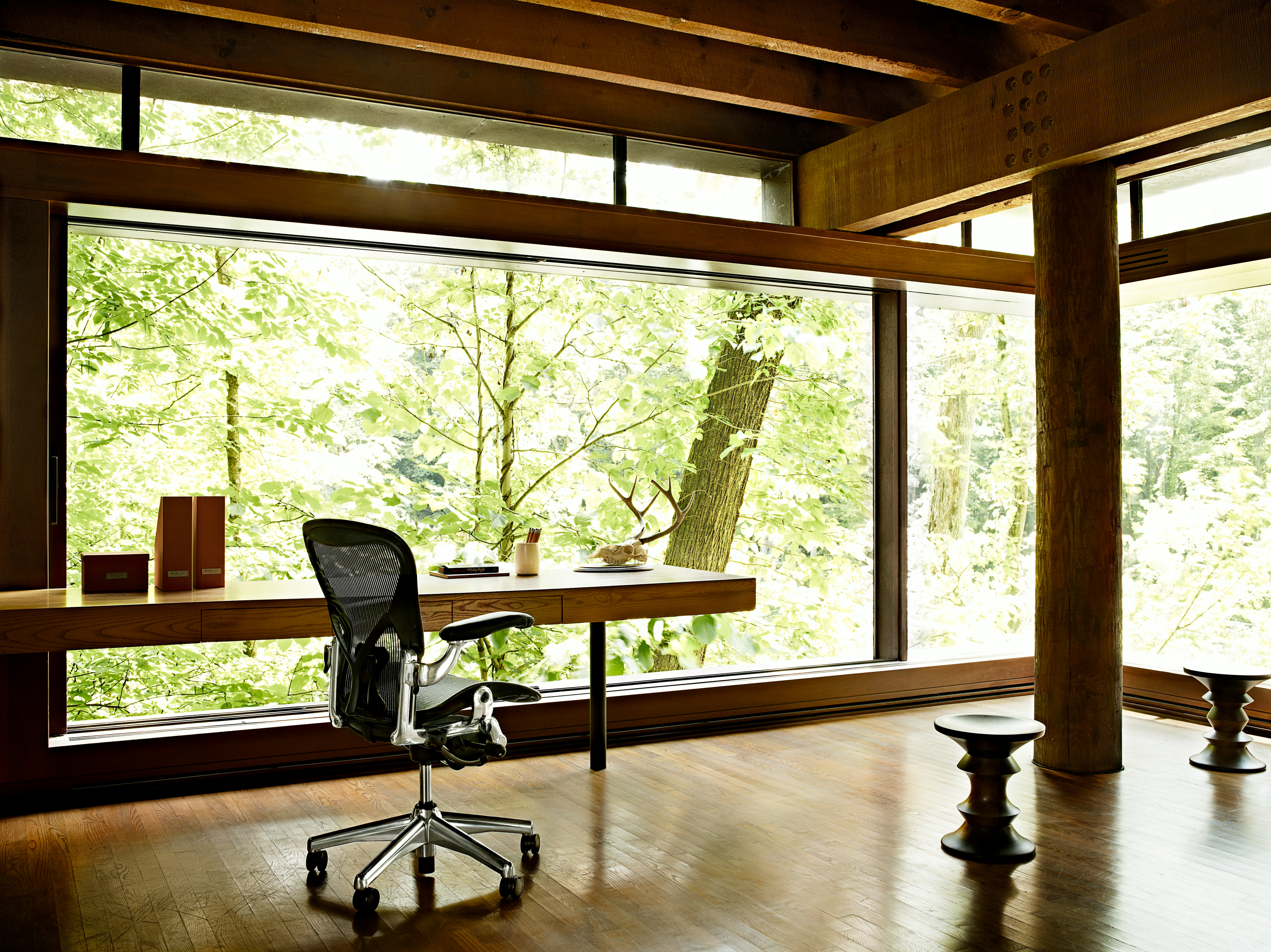 Refurbished Aeron Chair - Classic