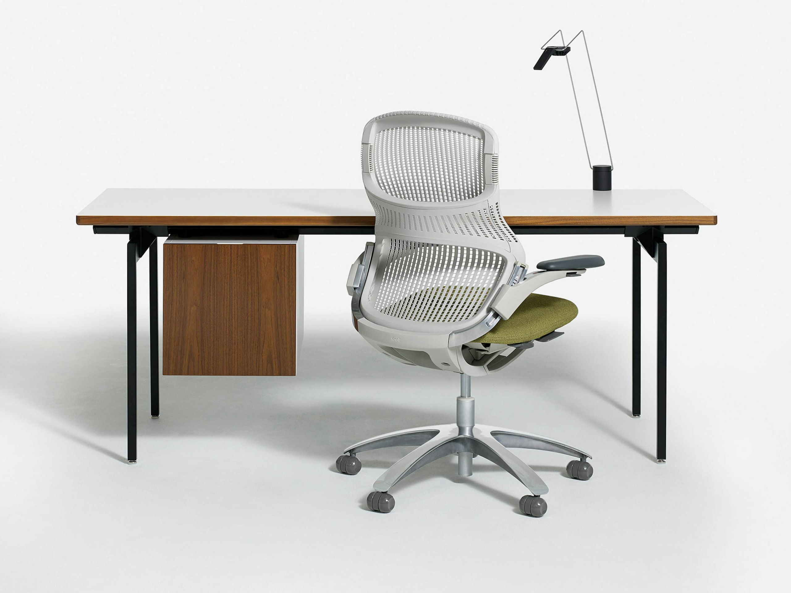 Antenna Tables and Desks, Knoll | MillerKnoll Antenna Tables and Desks, Knoll | MillerKnoll