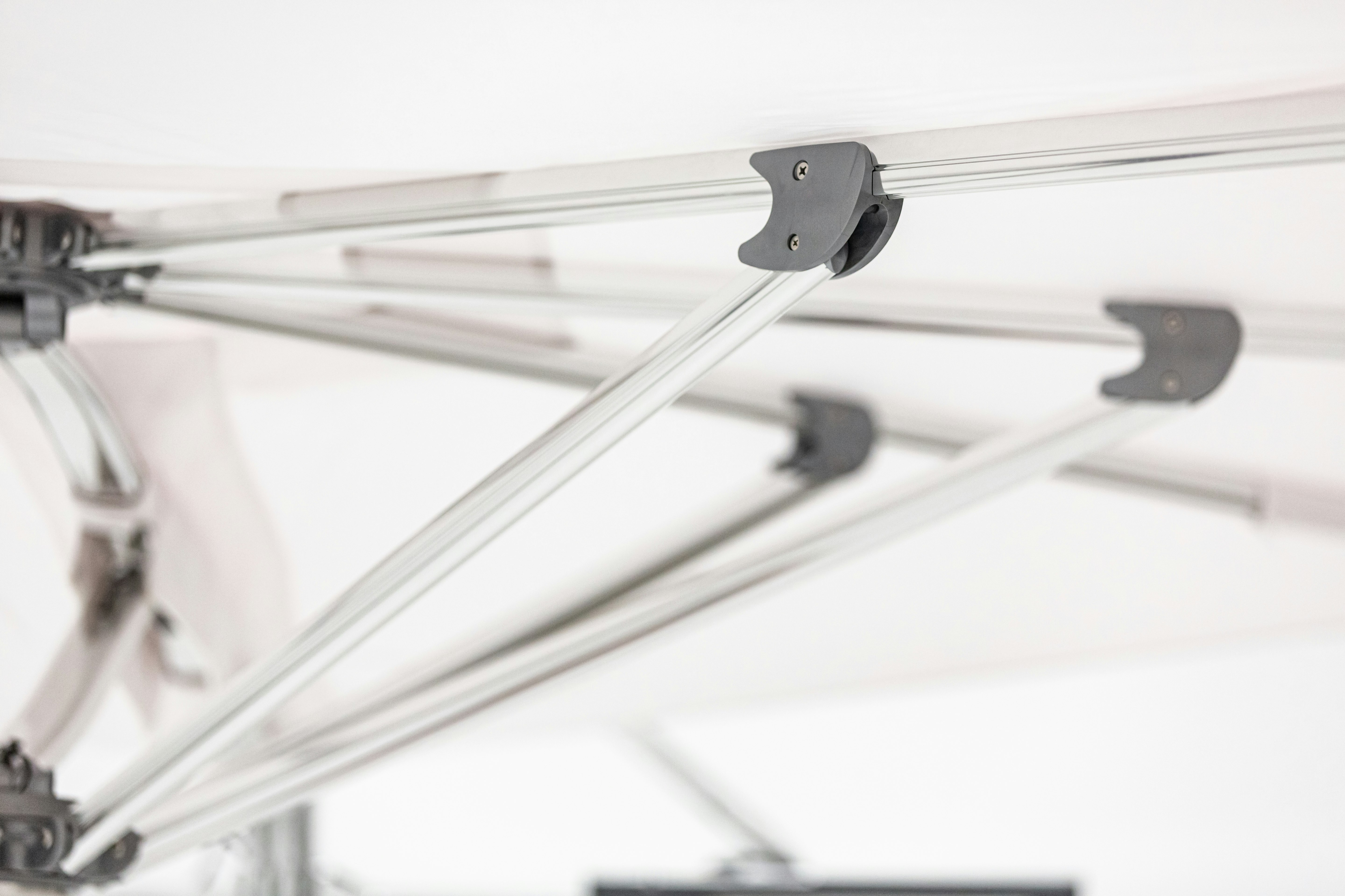 Tuuci Ocean Master Max Low-Profile Cantilever Umbrella w/Heating & Lighting