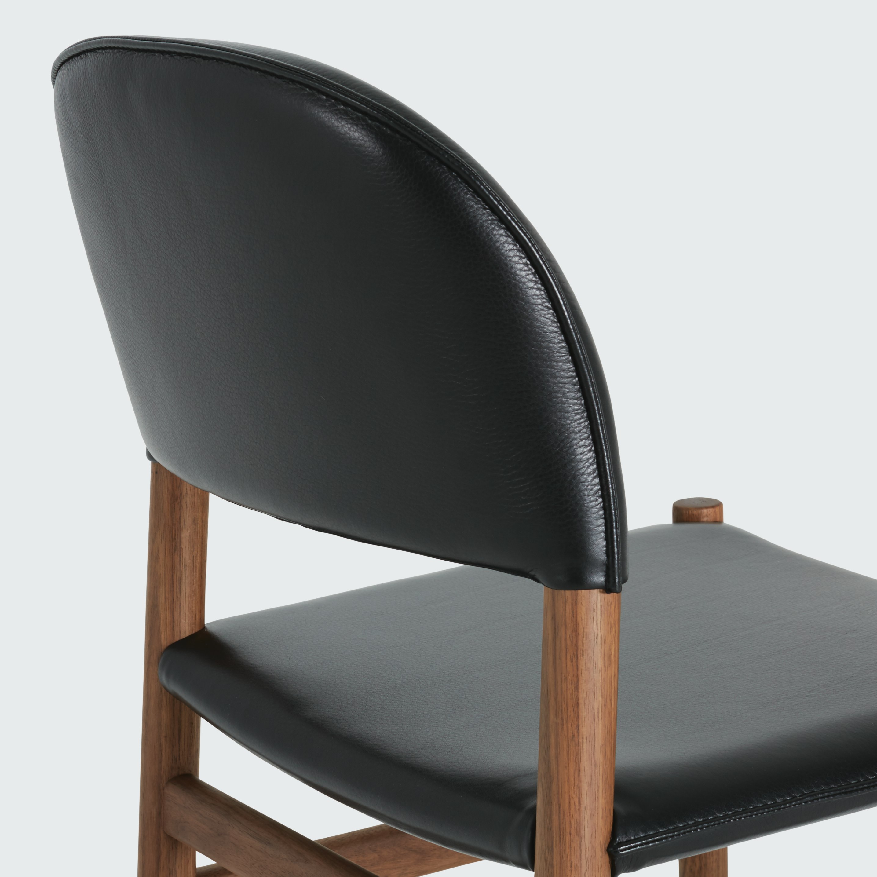 Kin Side Chair