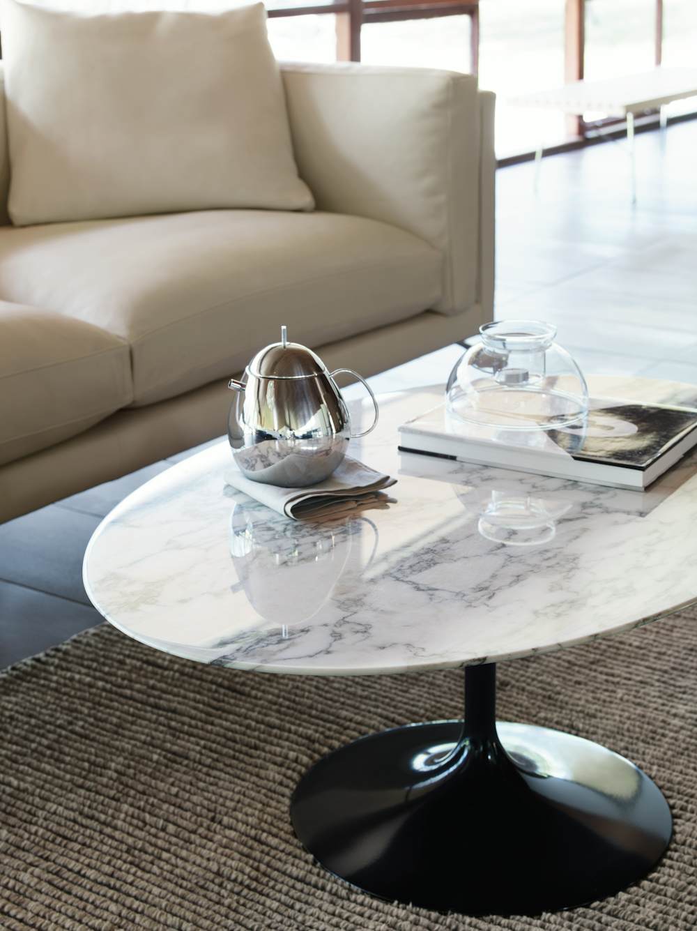 Saarinen Coffee Table in a living room setting