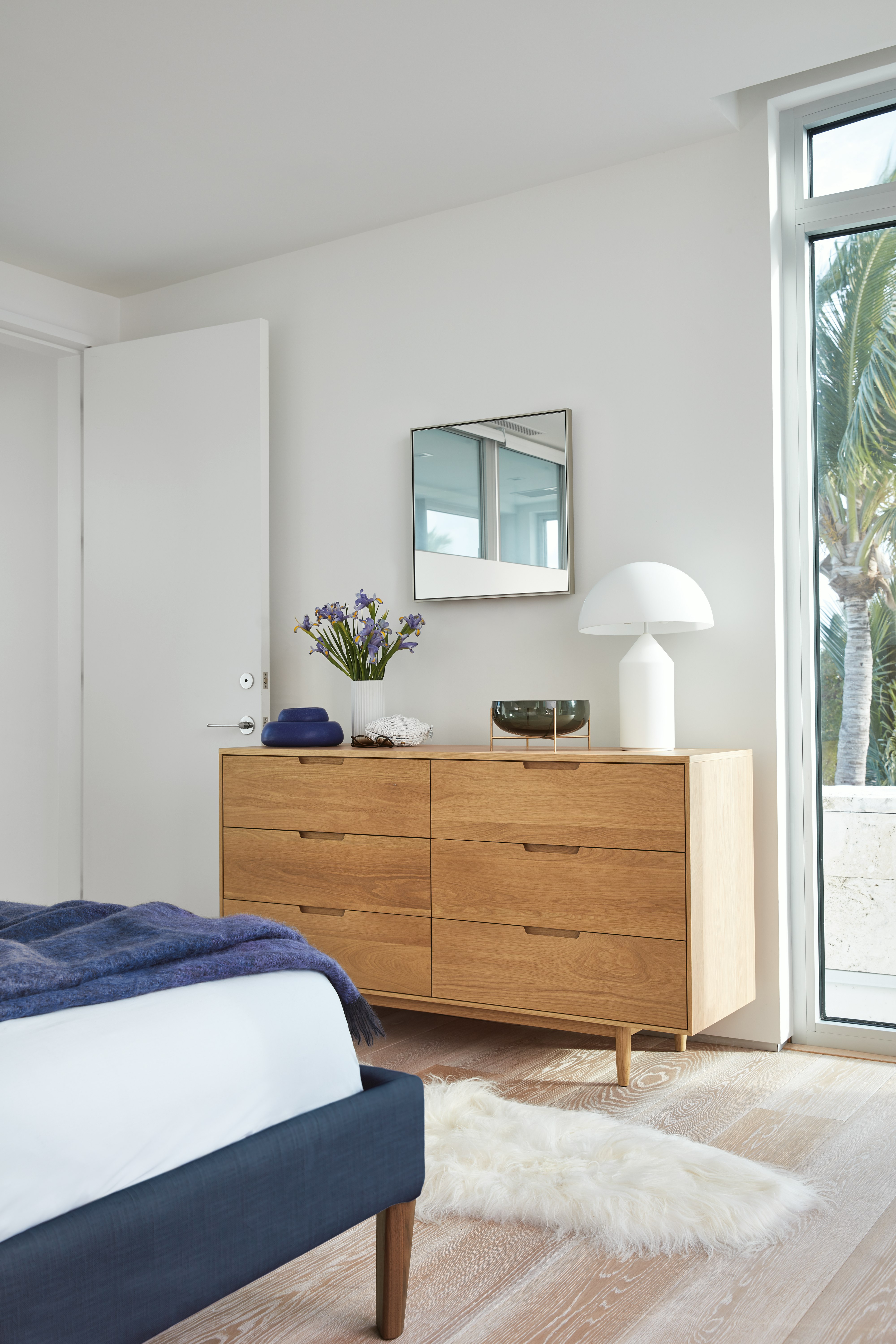 Raleigh Wide Dresser 