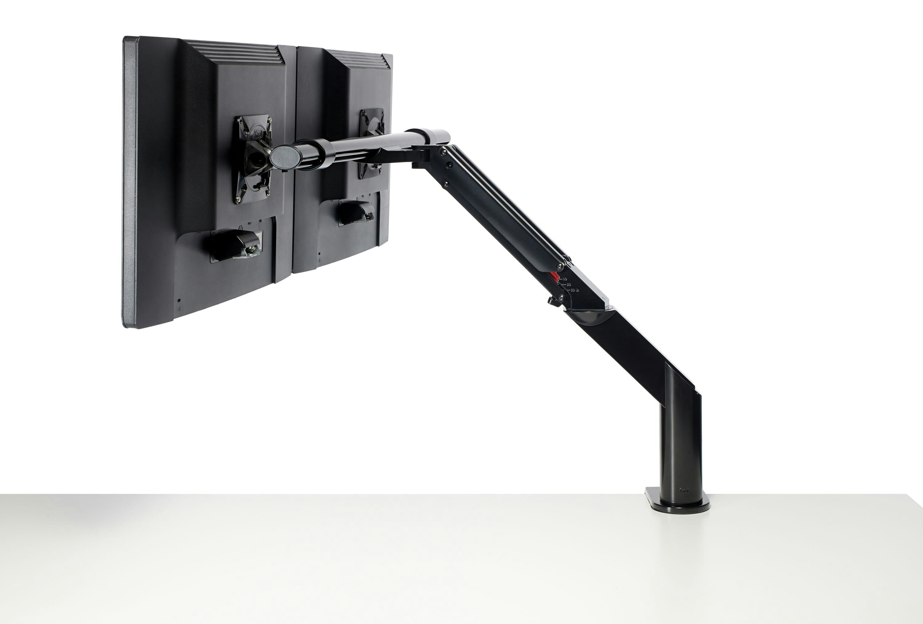 Sapper XYZ® Crossbar | Knoll