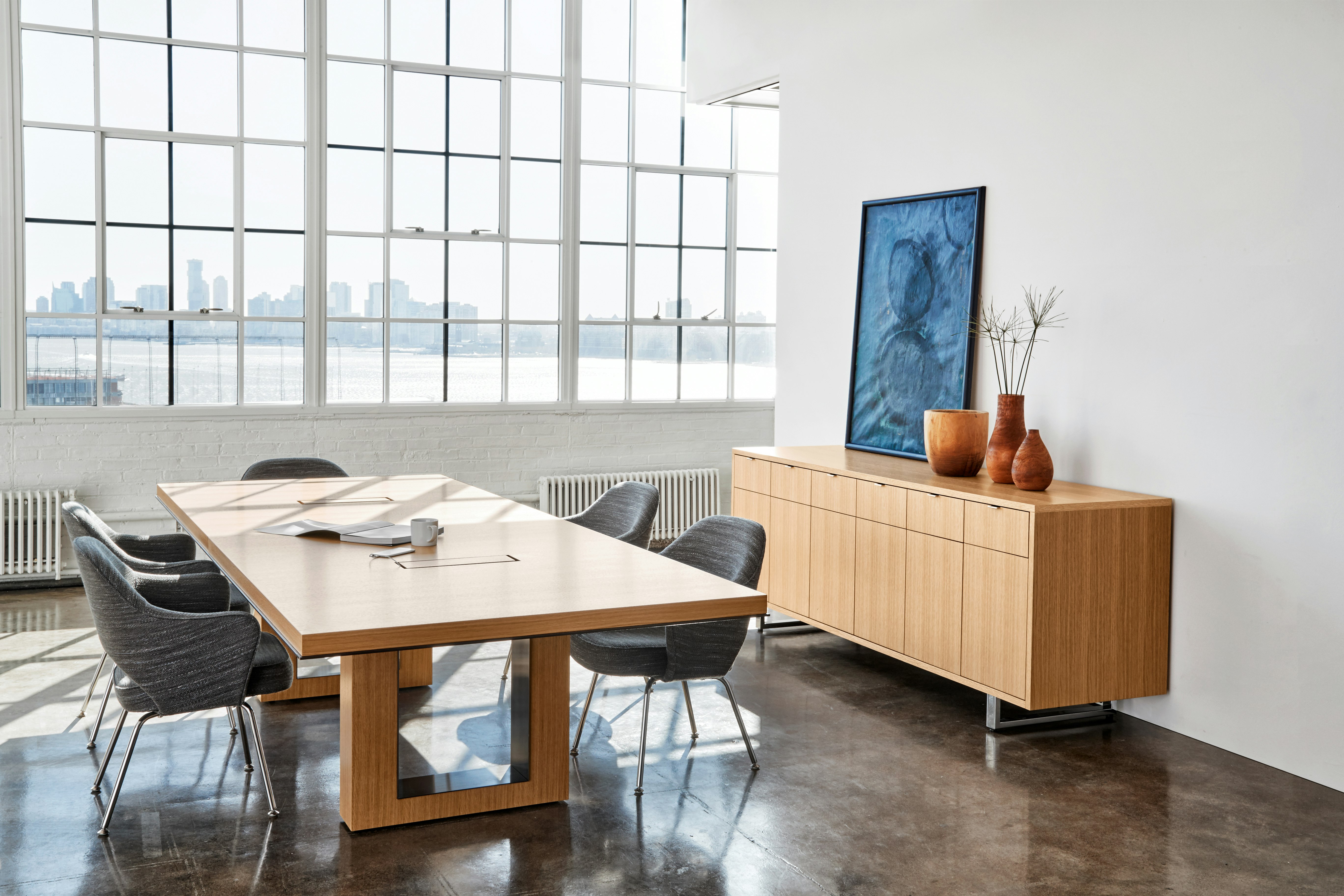 DatesWeiser Highline Fifty Conference Table with Table Top Power DatesWeiser Highline Twenty-Five Credenza