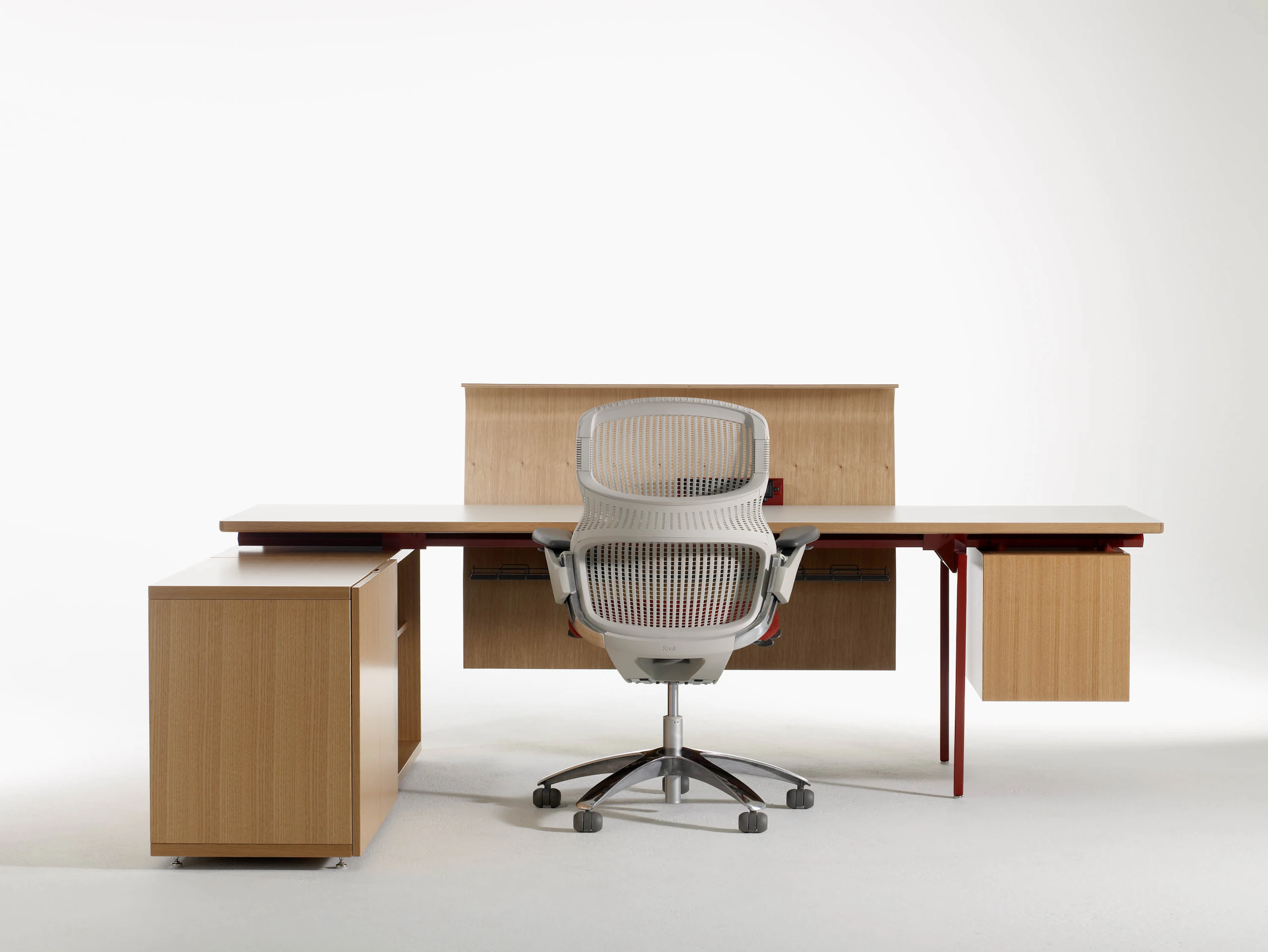 Antenna Workspaces with s screen and Generation by Knoll