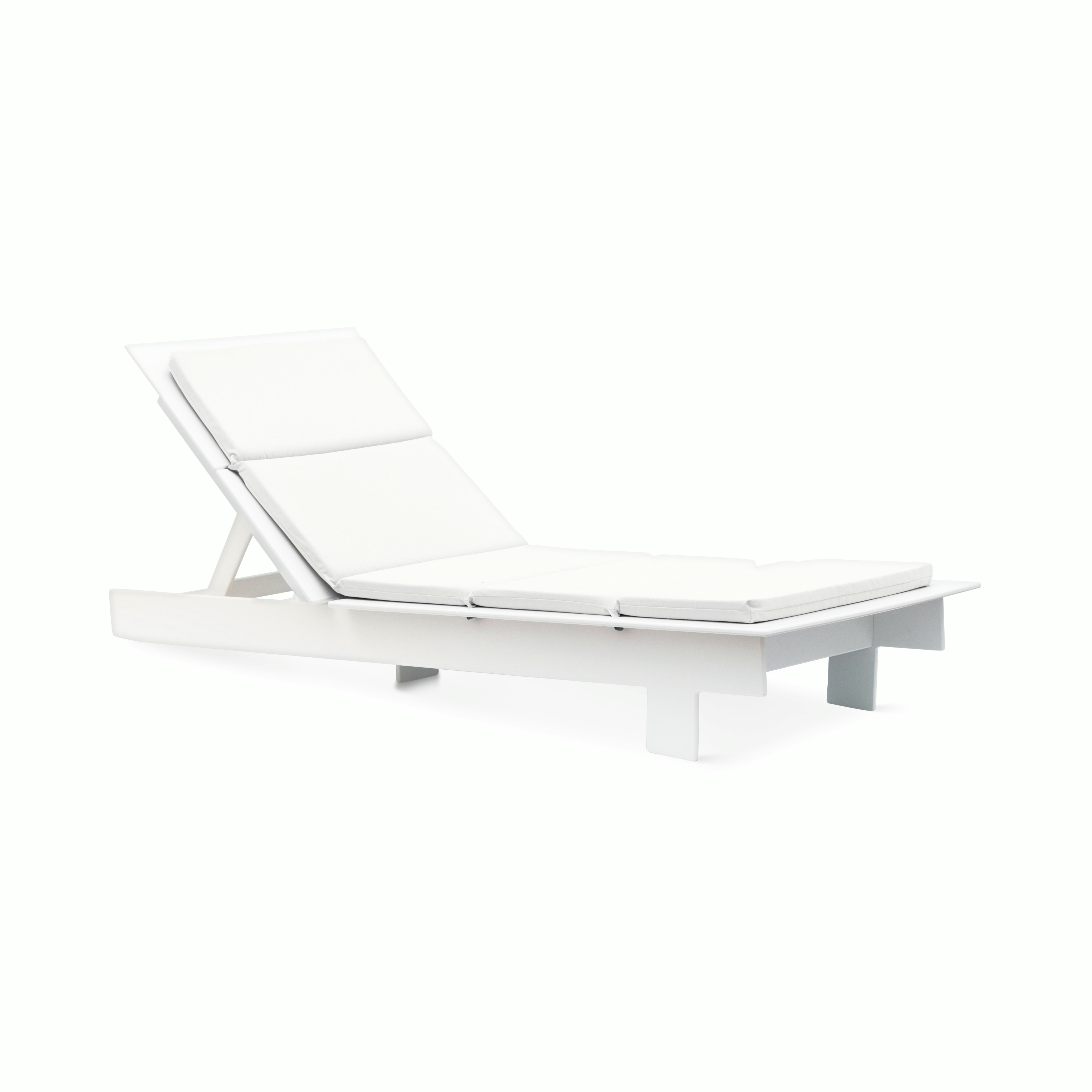 lollygagger chaise