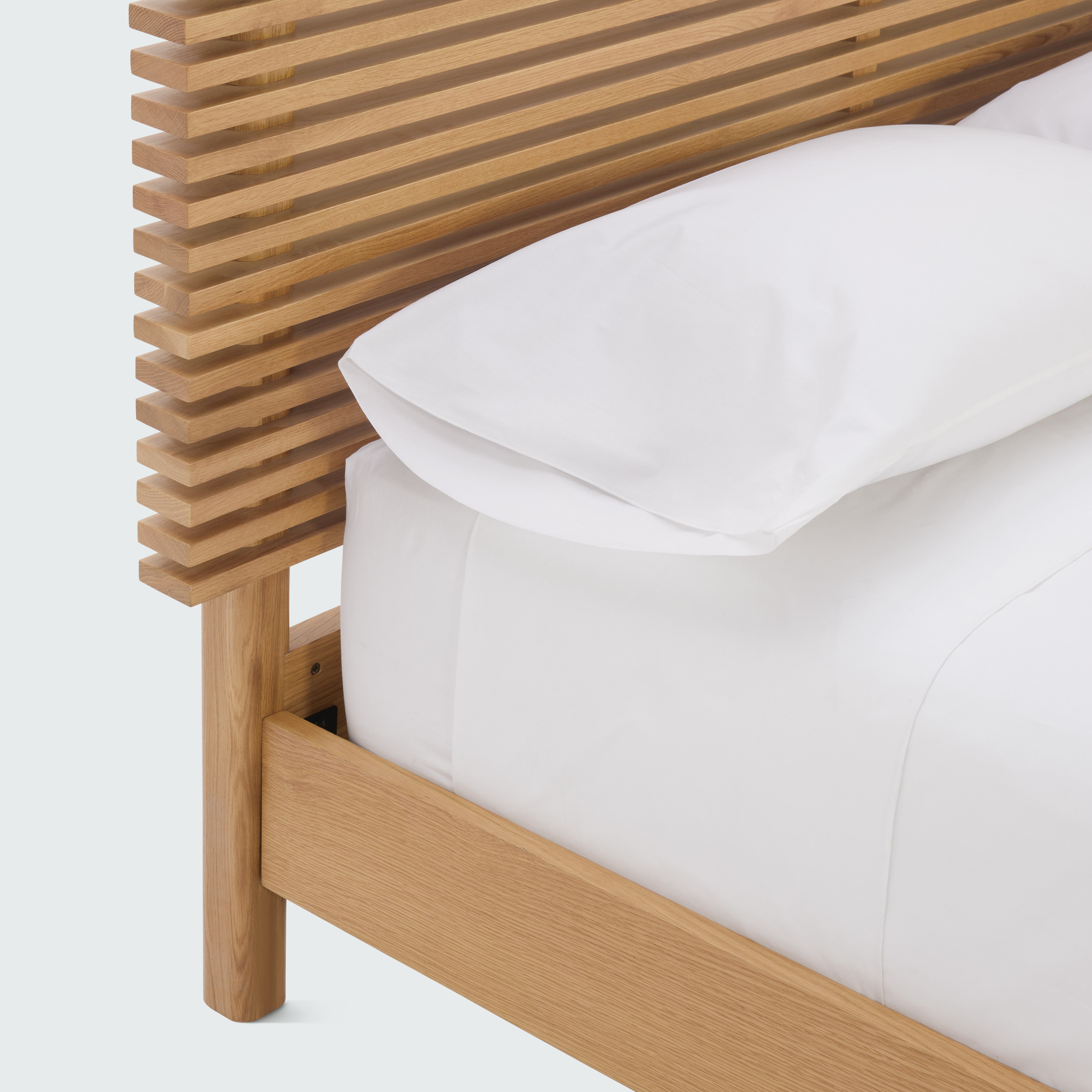 Line Bed - Tall
