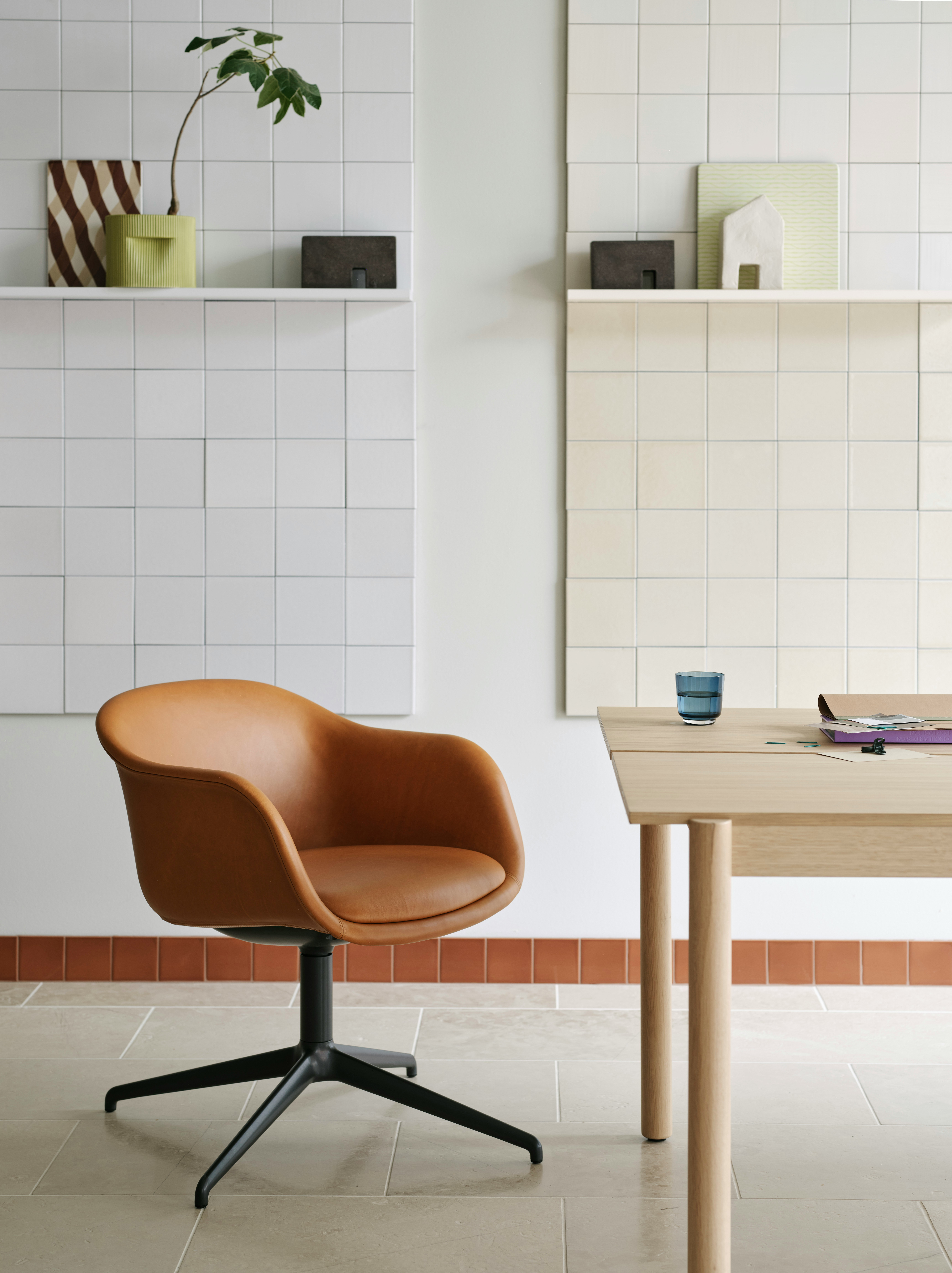 Fiber Conference Armchair Swivel Base