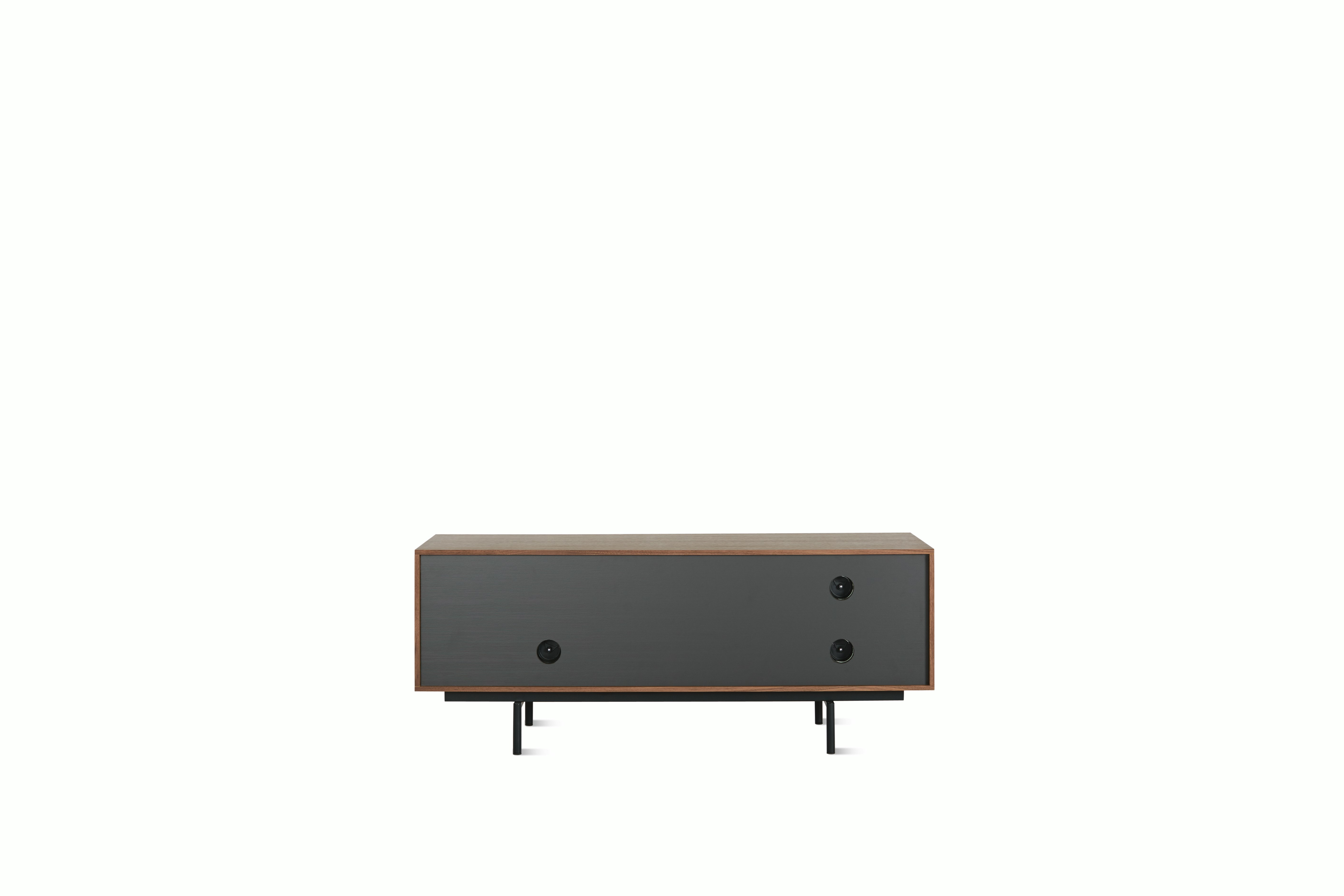 Aura Media Unit 52