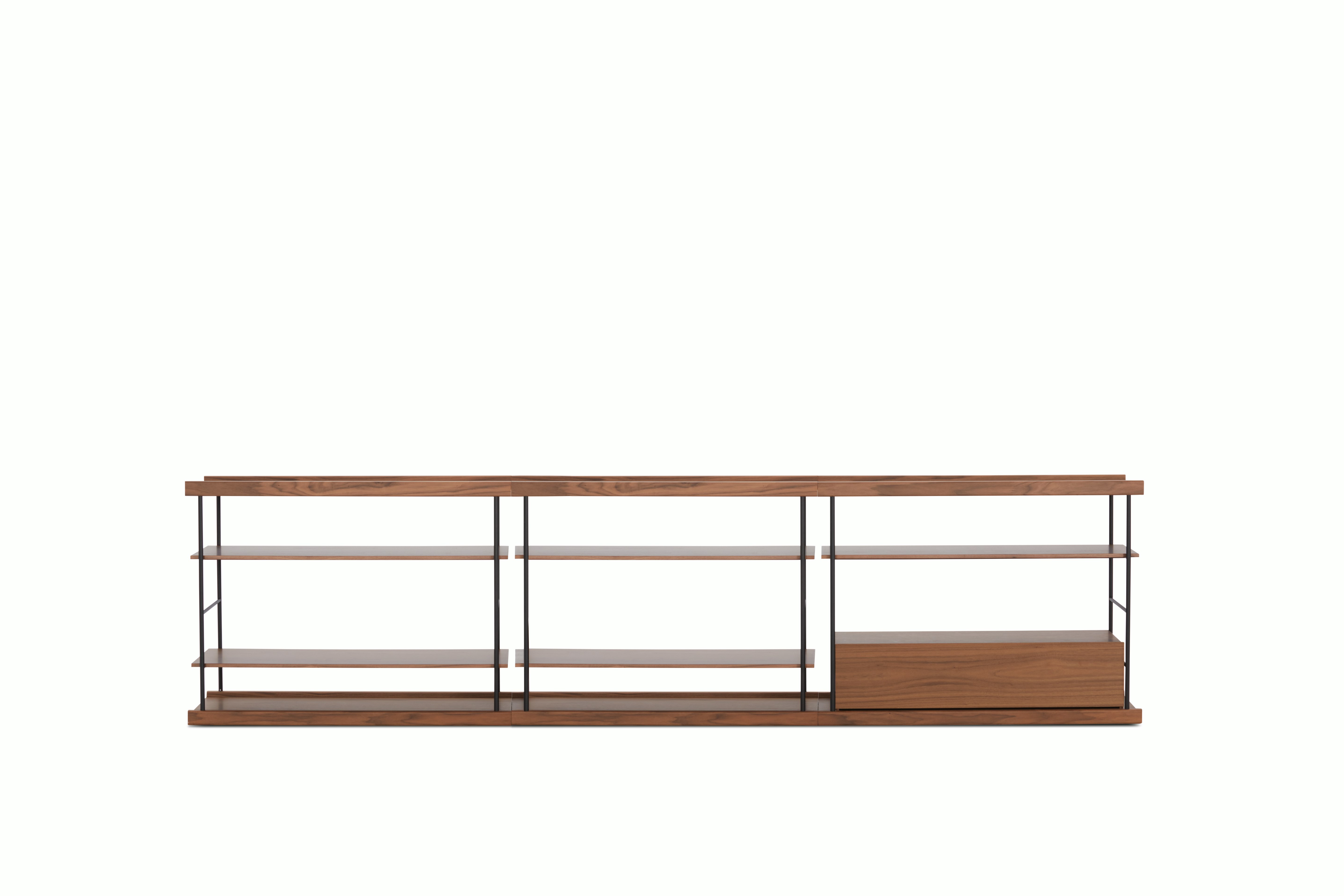Bost Credenza, Triple