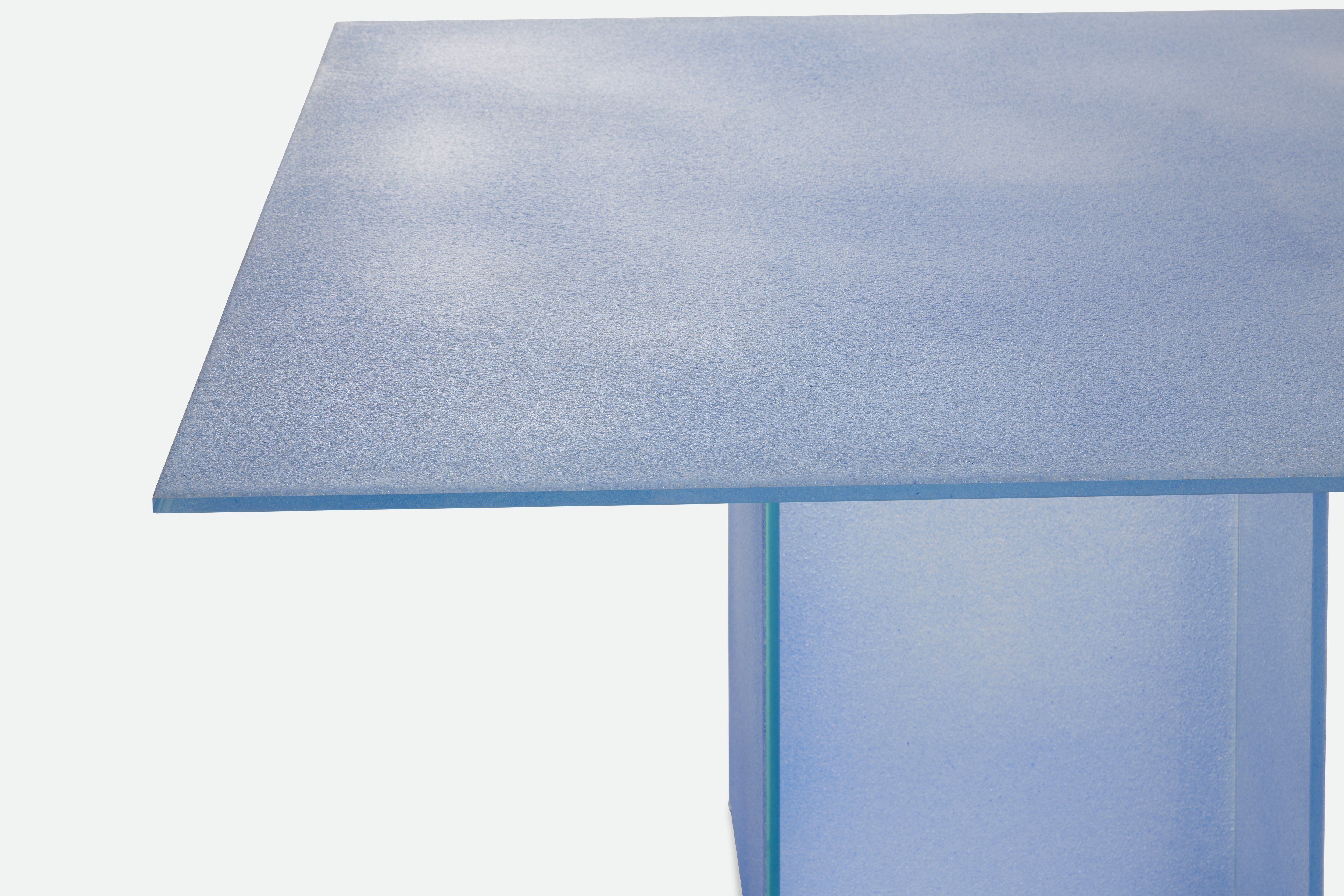 Simoon Glass Dining Table