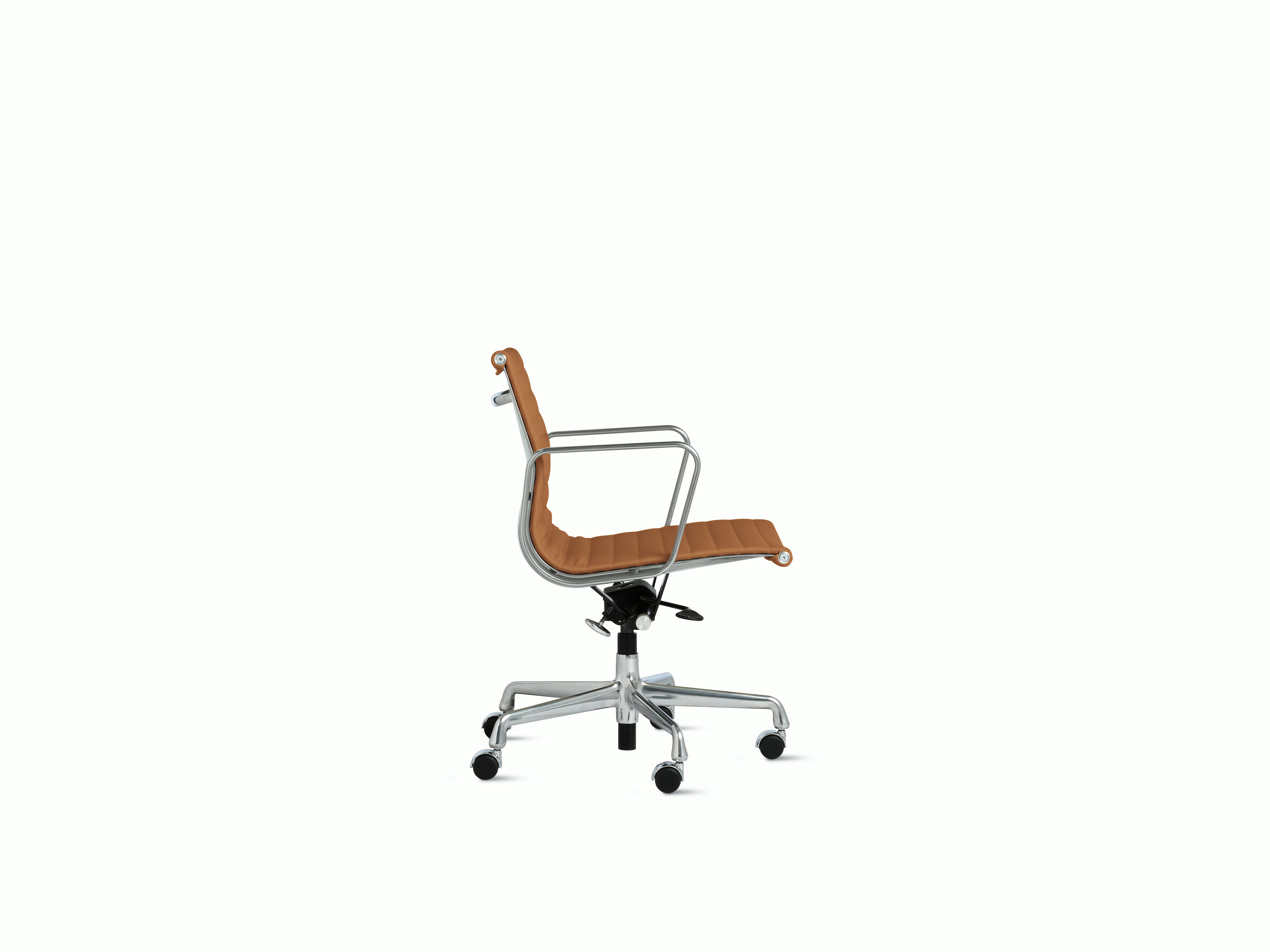 Eames Aluminum Group Management Chair with Pneumatic Lift