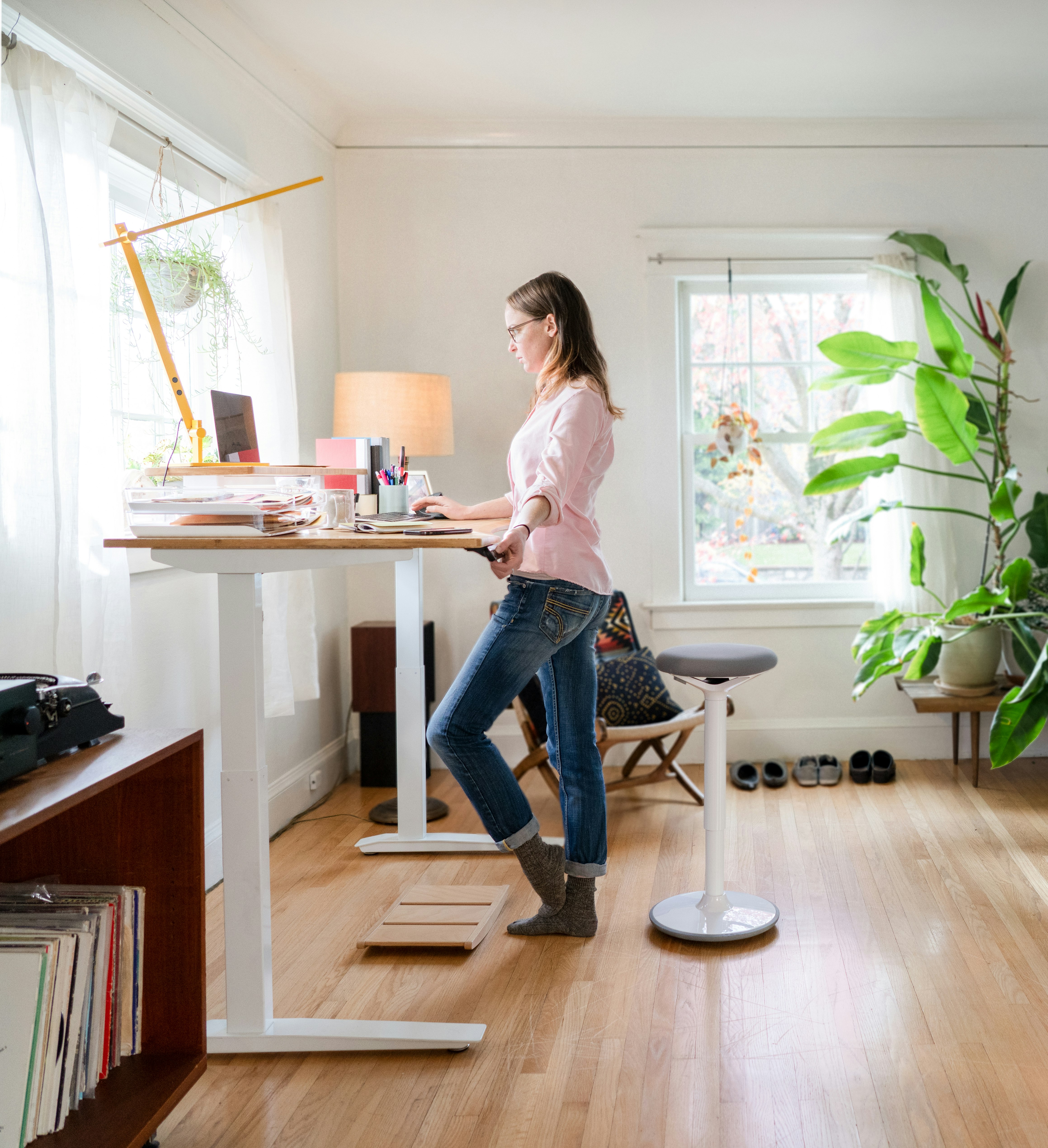 jarvis office desk