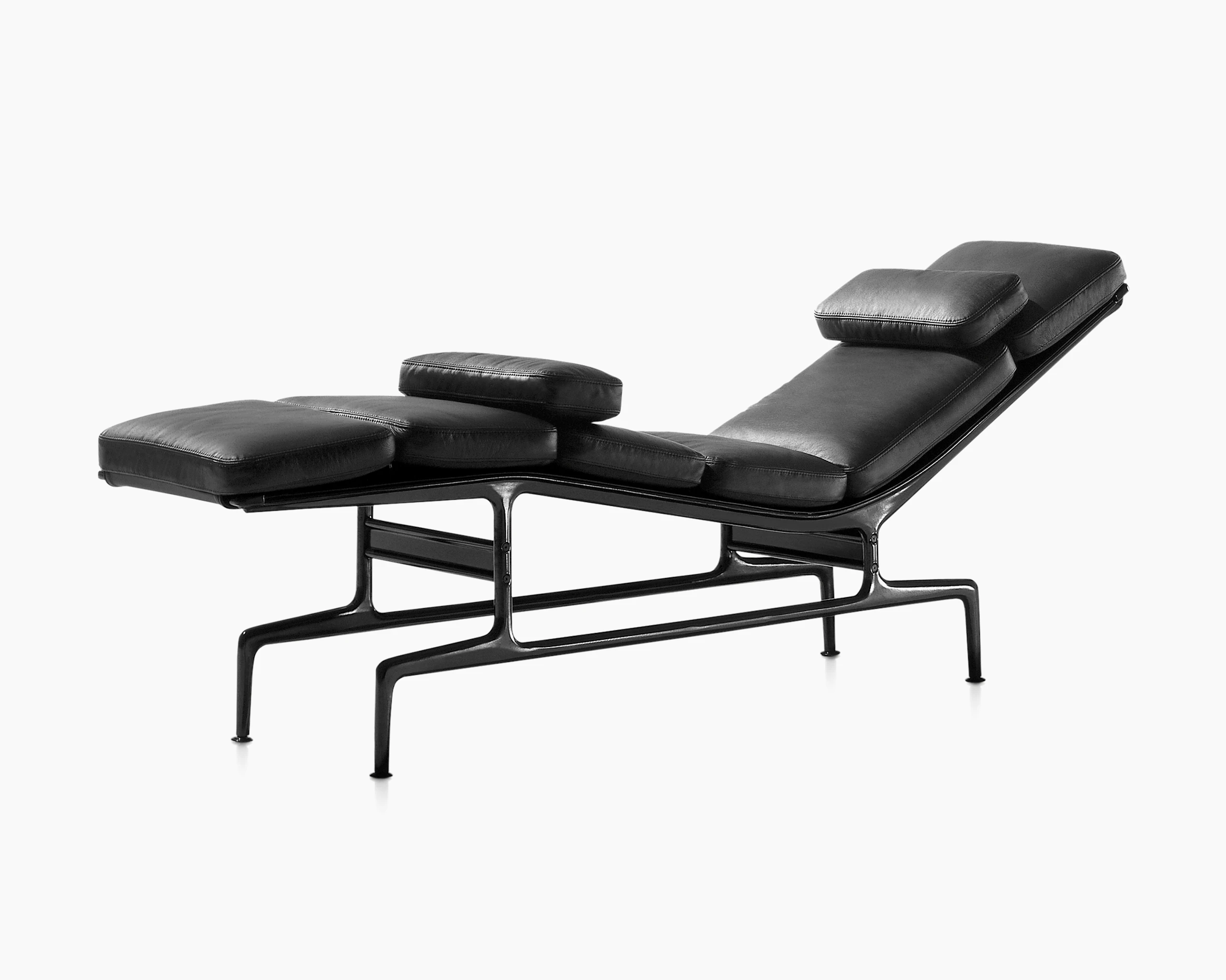 Eames Chaise