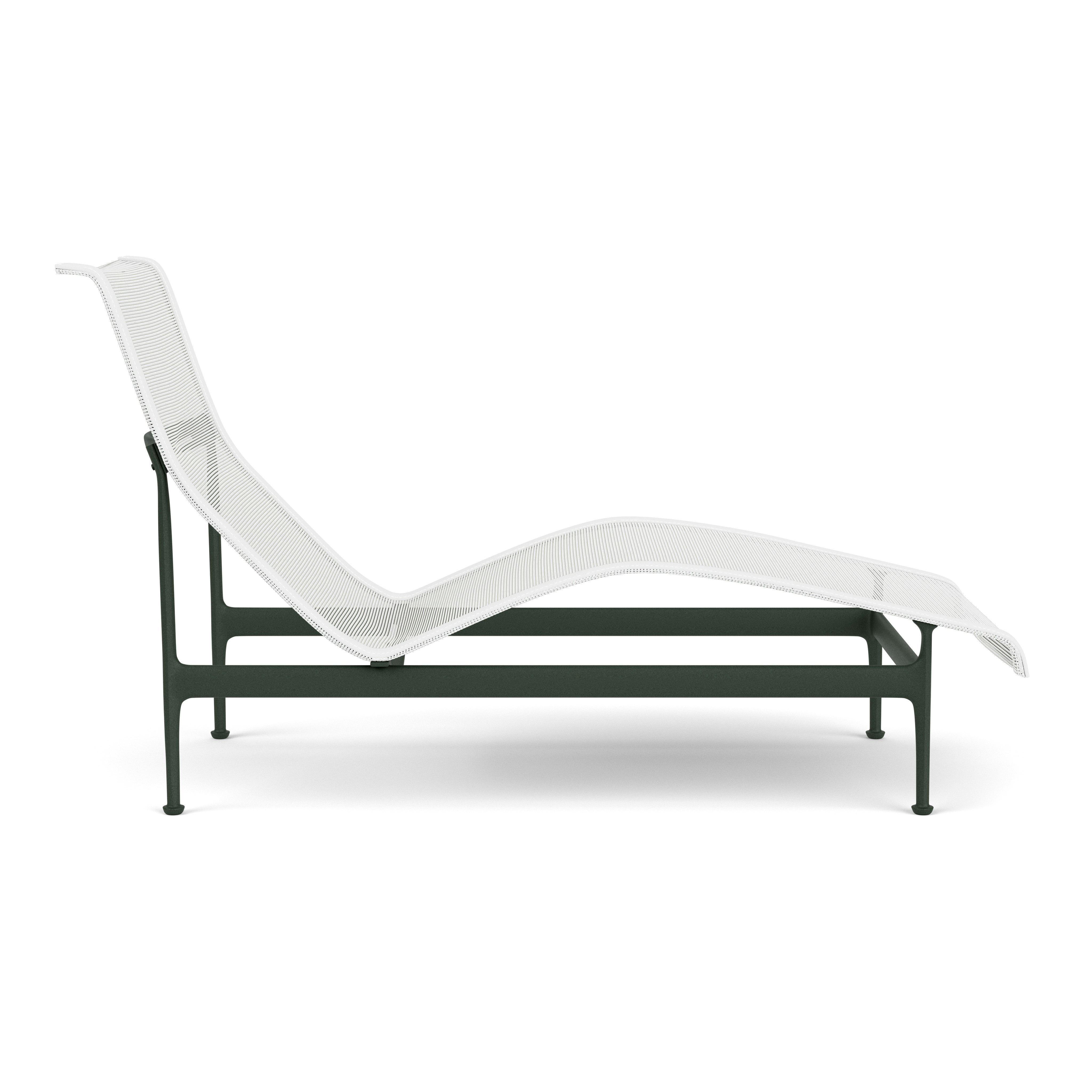 1966 Collection Contour Chaise