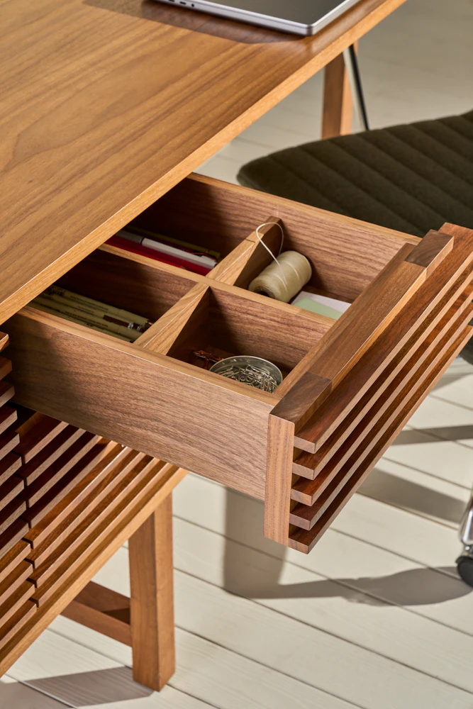 Line Storage Desk Line Storage Desk