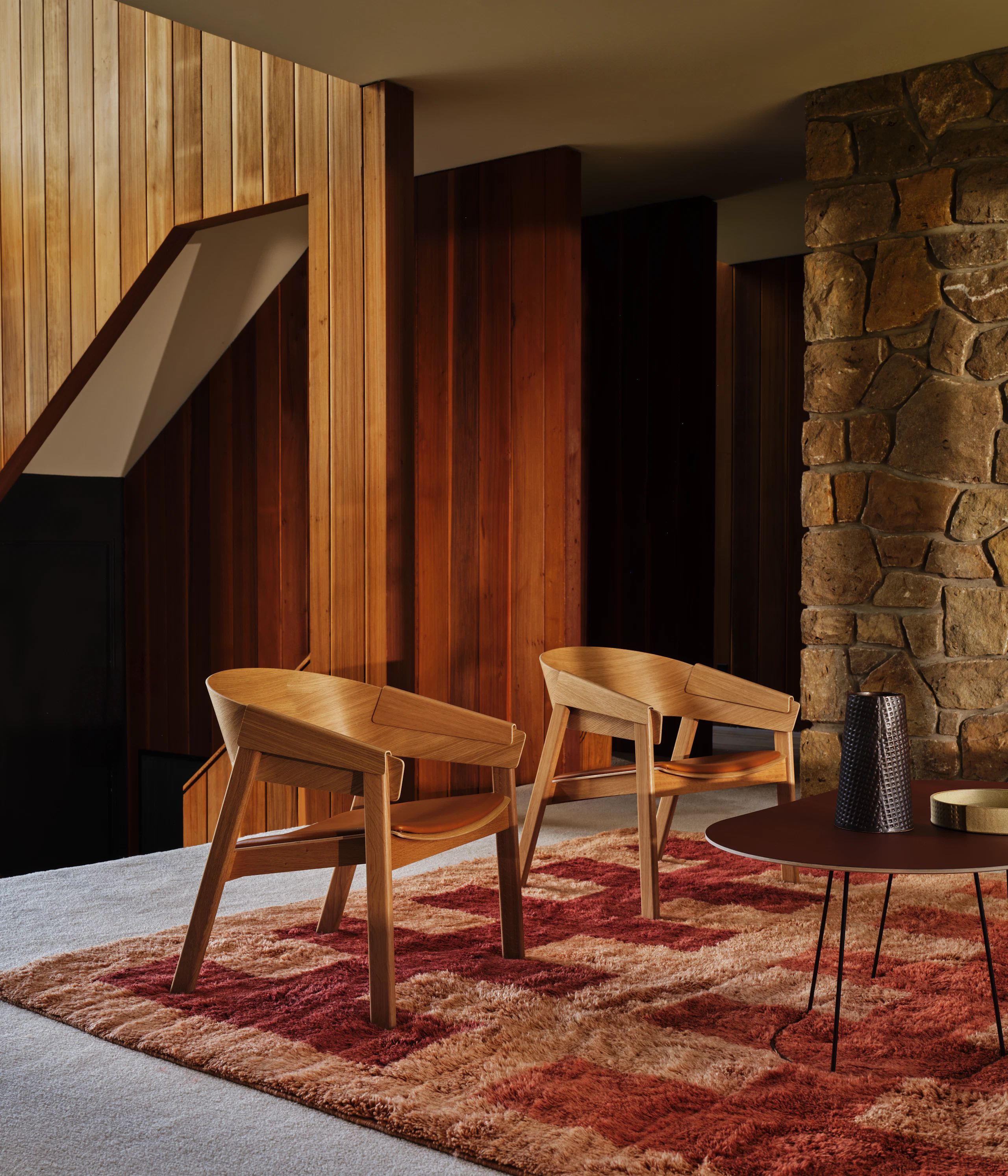 Cover Lounge Chair in Oak and Cognac