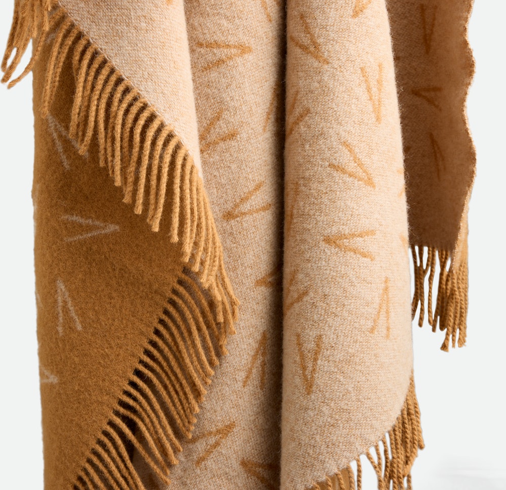 Pine Needles Throw - Trail