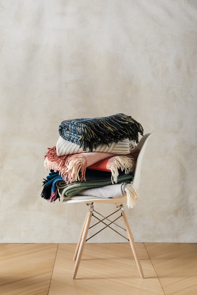Passel Throw