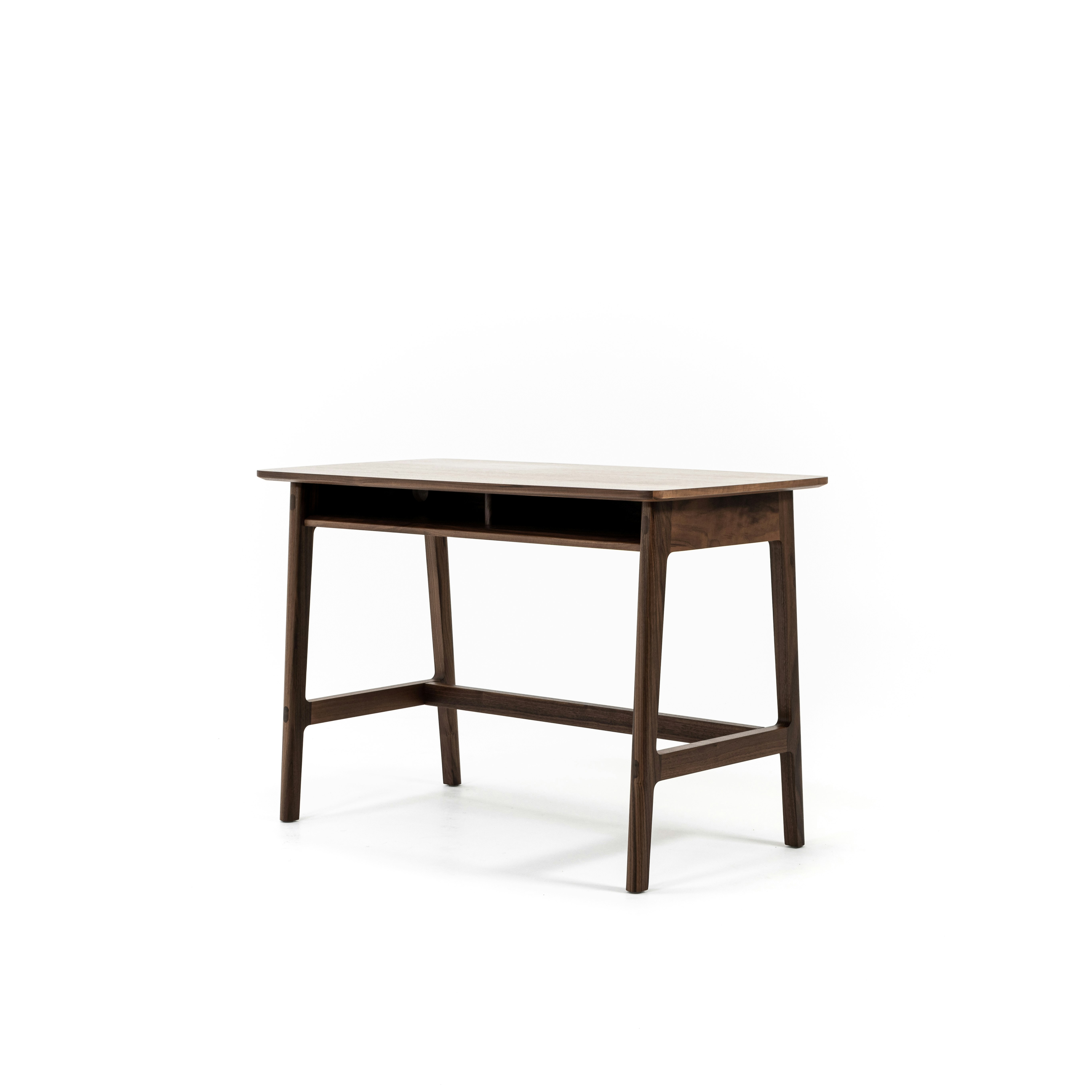 Dulwich Desk