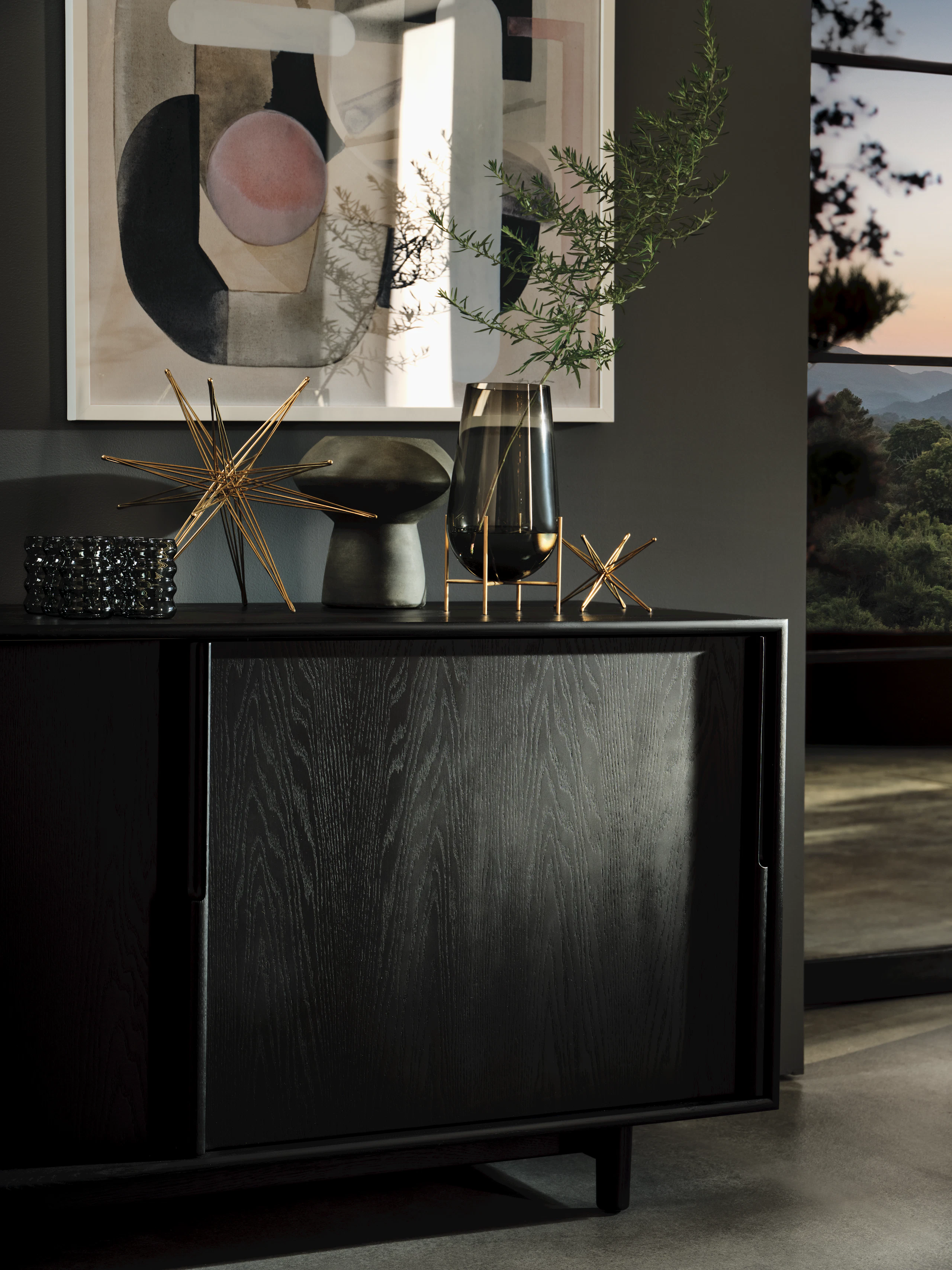 Edel Credenza
